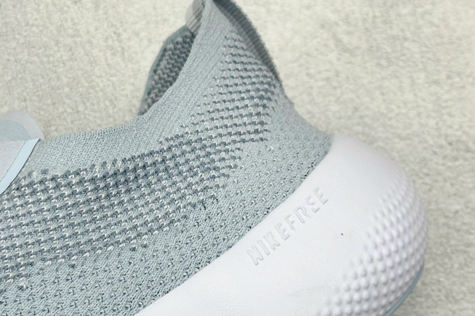 Nike Free 2025 耐克新款飞织面 透气缓震运动跑鞋 HF2720-400