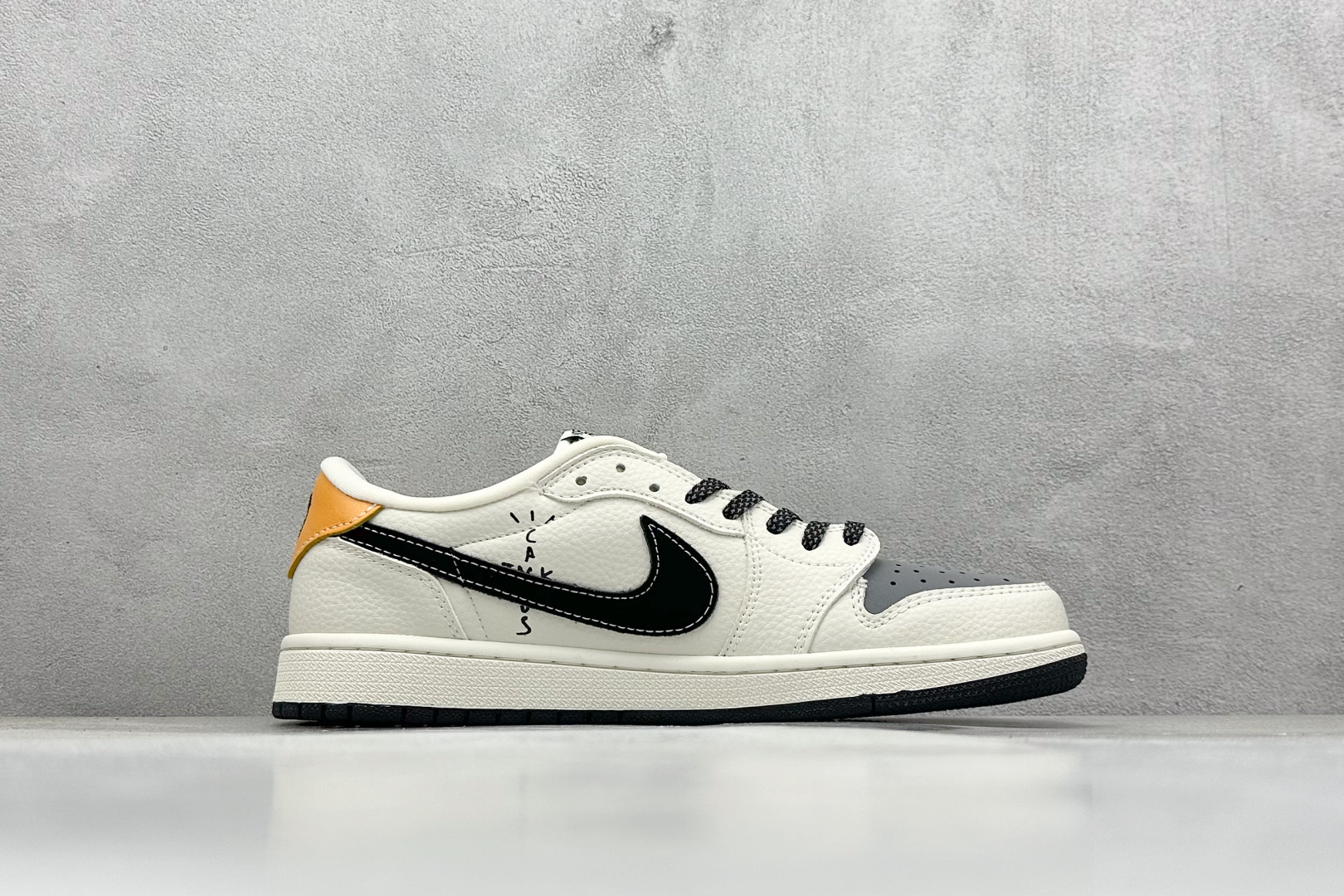 Travis Scott x Nike Air Jordan 1 Low x The North Face Air Jordan 1 Low 反转白灰双小勾 XB1979-004