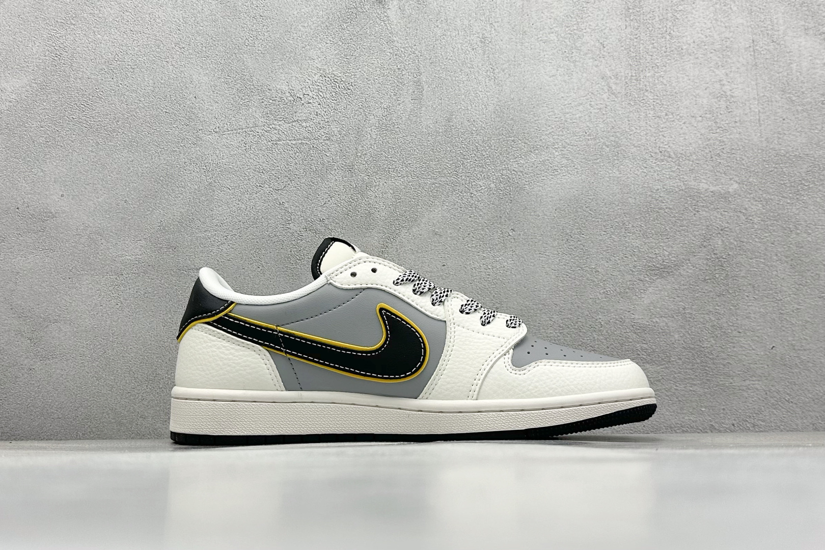 200 K版Travis Scott x Fragment Design x Air Jordan 1 Low SP AJ1 乔1 小米联名 低帮文化休闲板鞋 DS2088-009