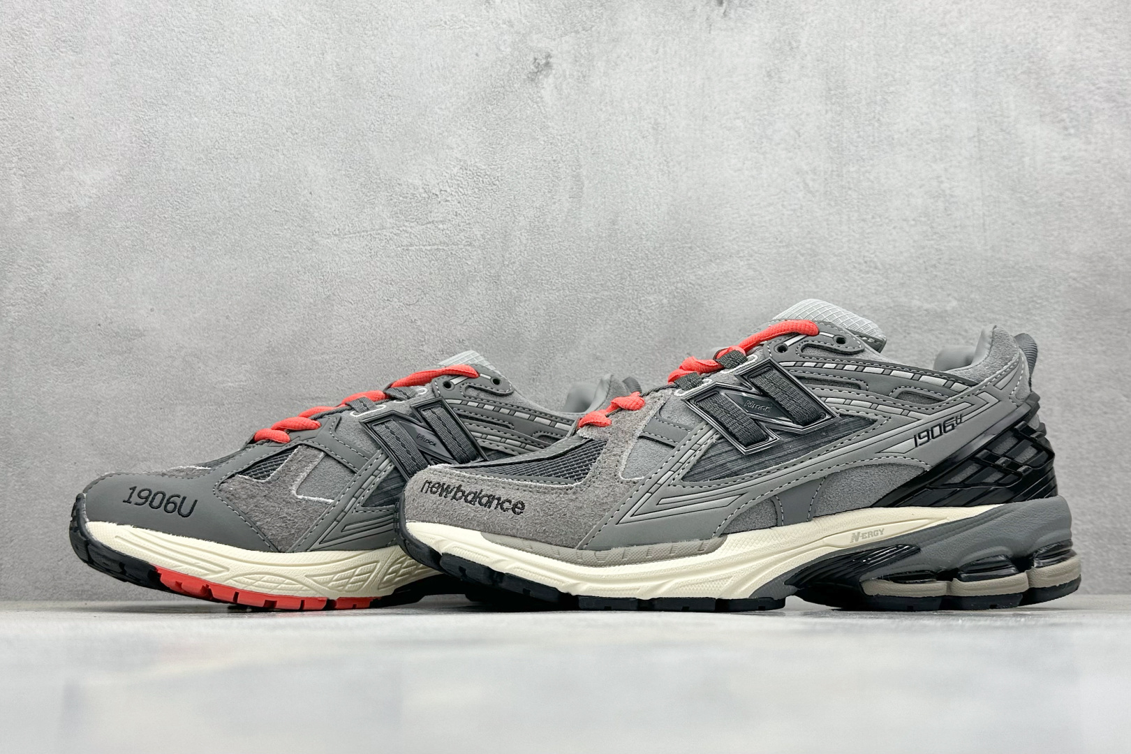 New Balance 1906系列复古老爹风休闲运动慢跑鞋 U1906NGC