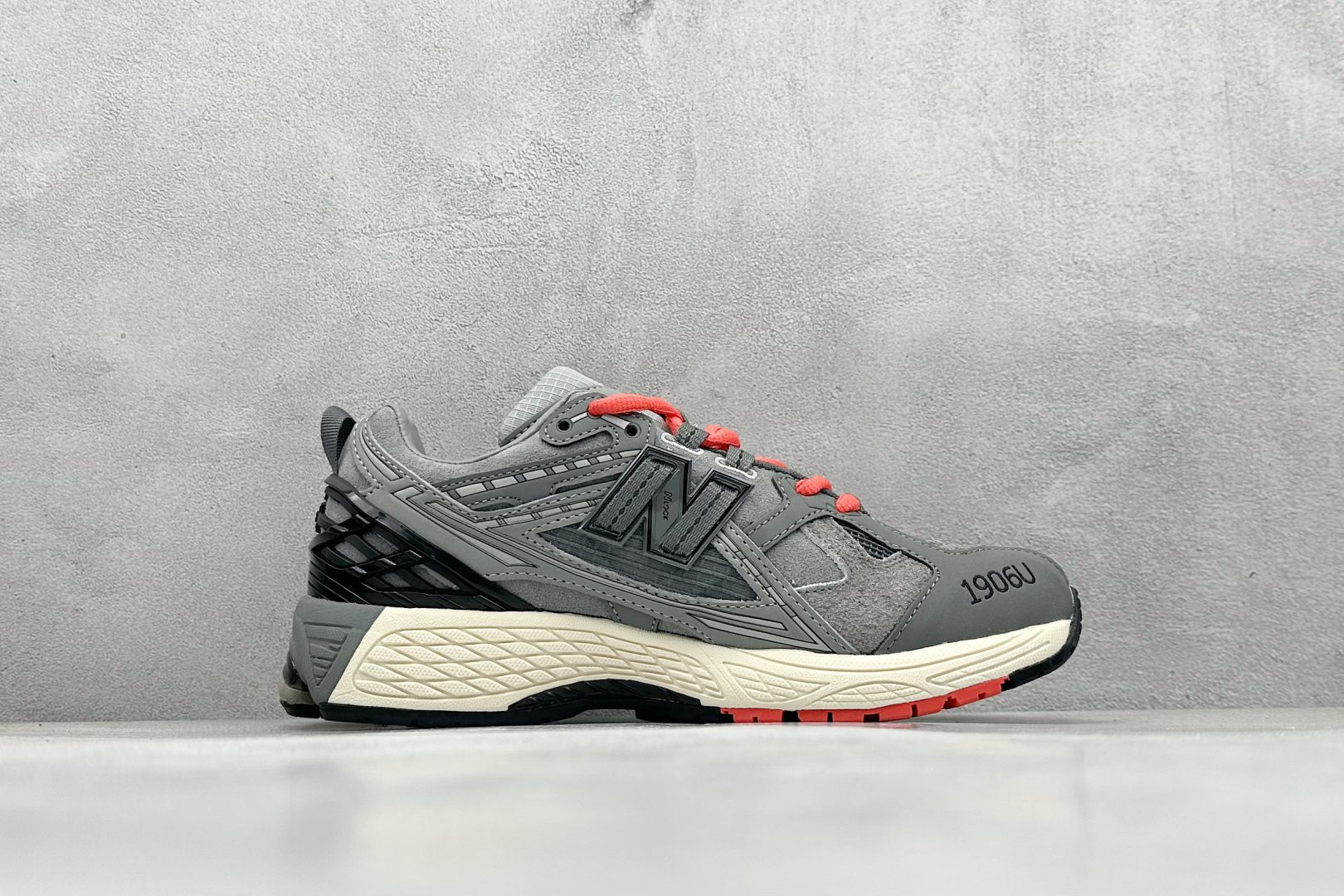 New Balance 1906系列复古老爹风休闲运动慢跑鞋 U1906NGC