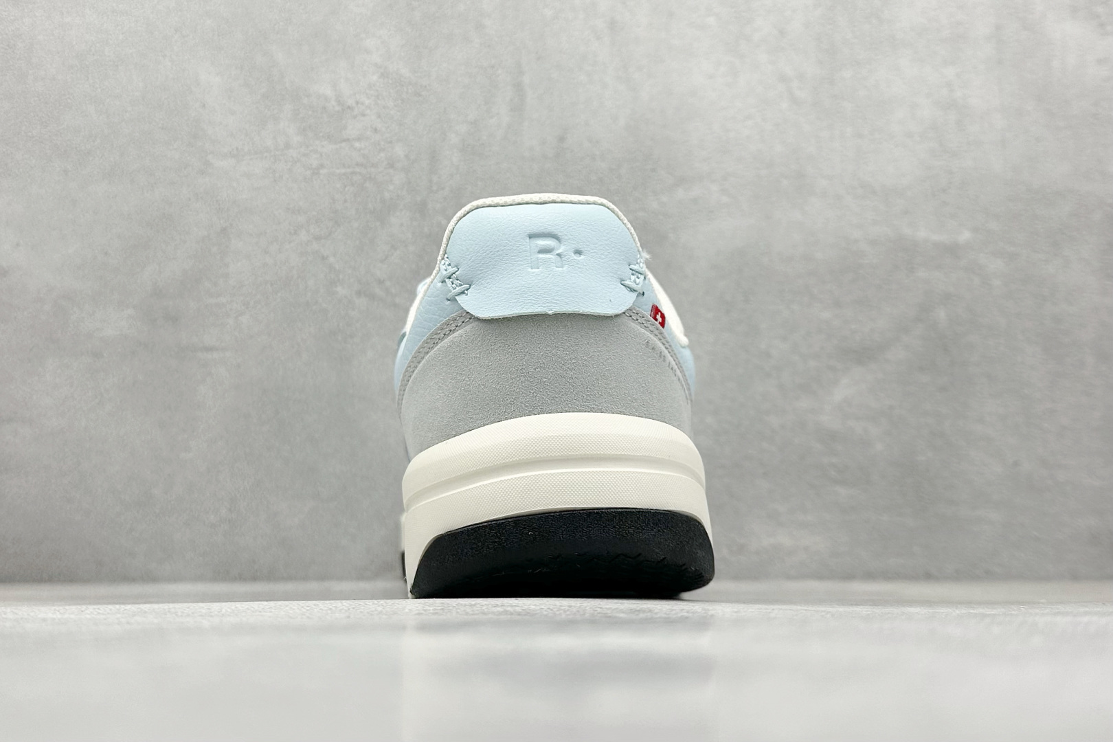 THE Roger Advantage 费德勒 x On 昂跑 轻盈休闲板鞋