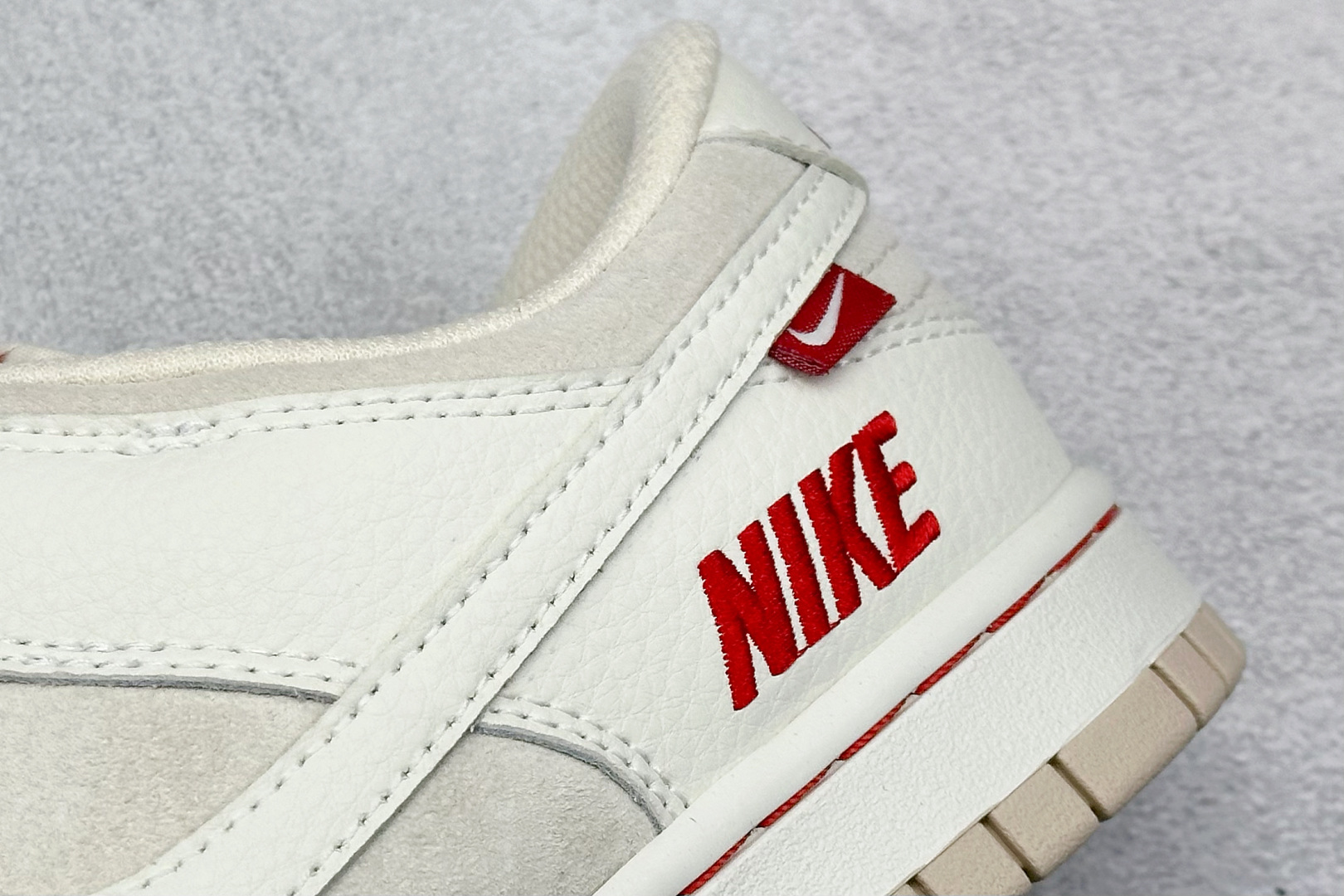 XC版Nk SB Dunk Low NIKE新年红 低帮休闲板鞋 DJ2024-116