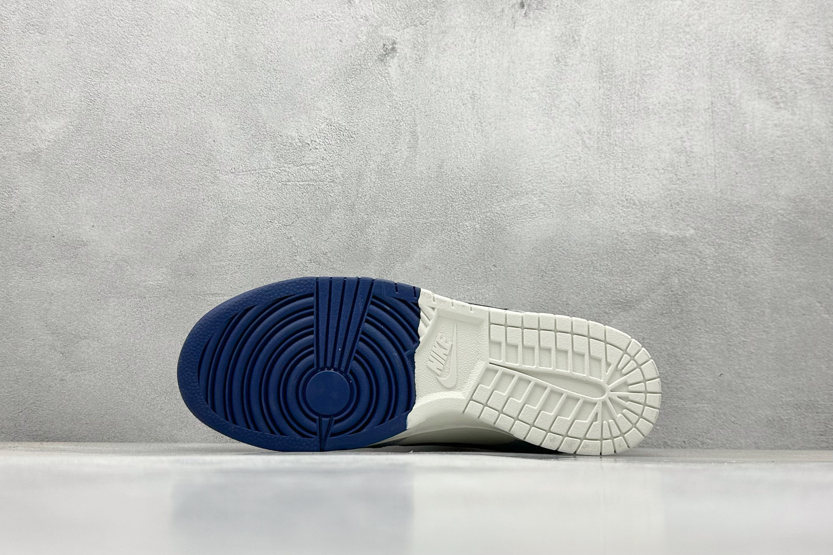 XC版Nk SB Dunk Low Bape联名 浅蓝双色 周年高端定制 低帮休闲板鞋 DJ2024-103 XC版Nk SB Dunk Low Bape联名 浅蓝双色 周年高端定制 低帮休闲板鞋 DJ2024-103