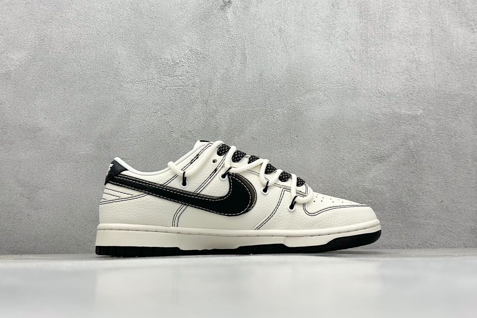 XC版Nike SB Dunk Low LV联名 绑带黑勾 周年高端定制 低帮休闲板鞋 DM6868-076