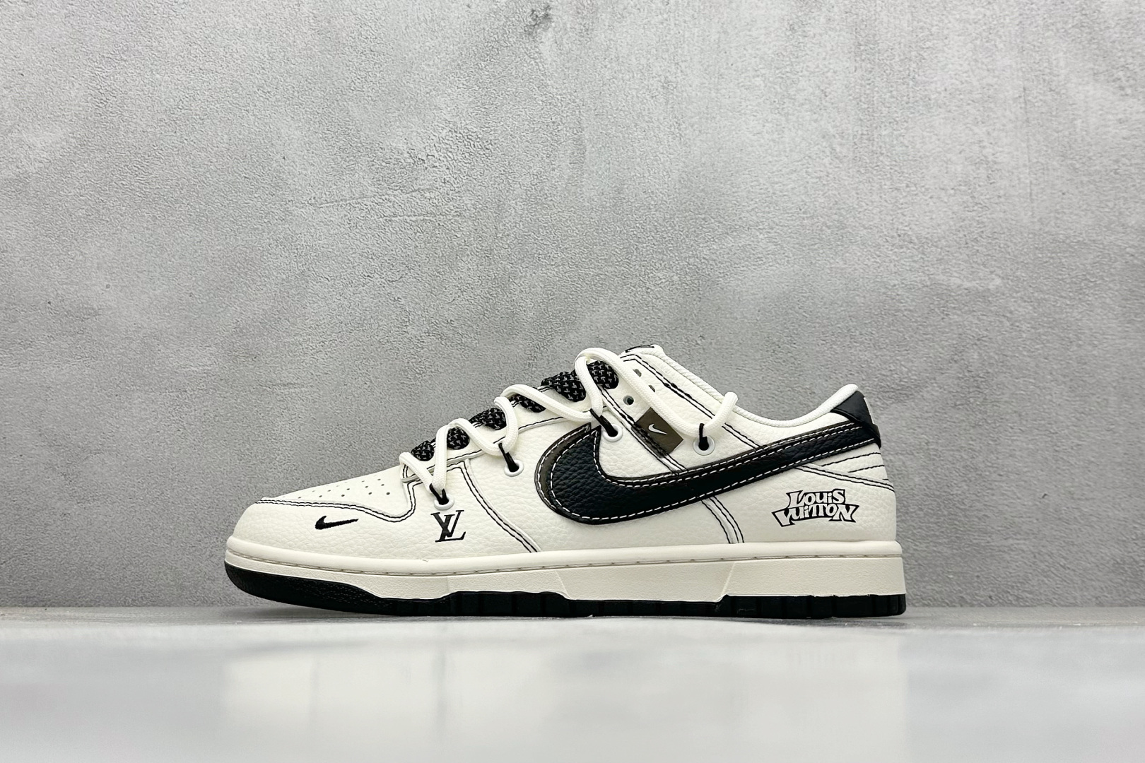 XC版Nike SB Dunk Low LV联名 绑带黑勾 周年高端定制 低帮休闲板鞋 DM6868-076