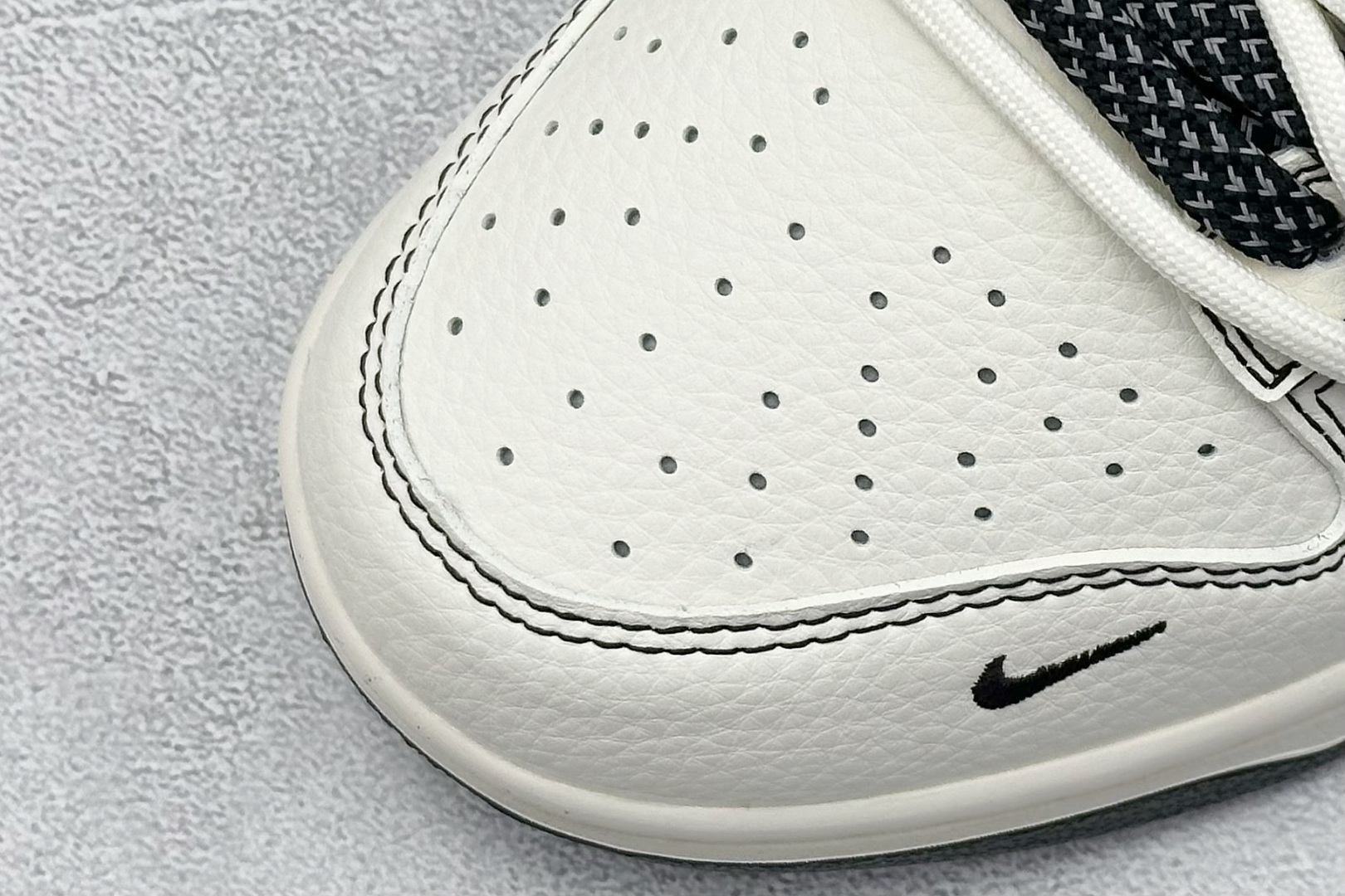 XC版Nike SB Dunk Low LV联名 绑带黑勾 周年高端定制 低帮休闲板鞋 DM6868-076