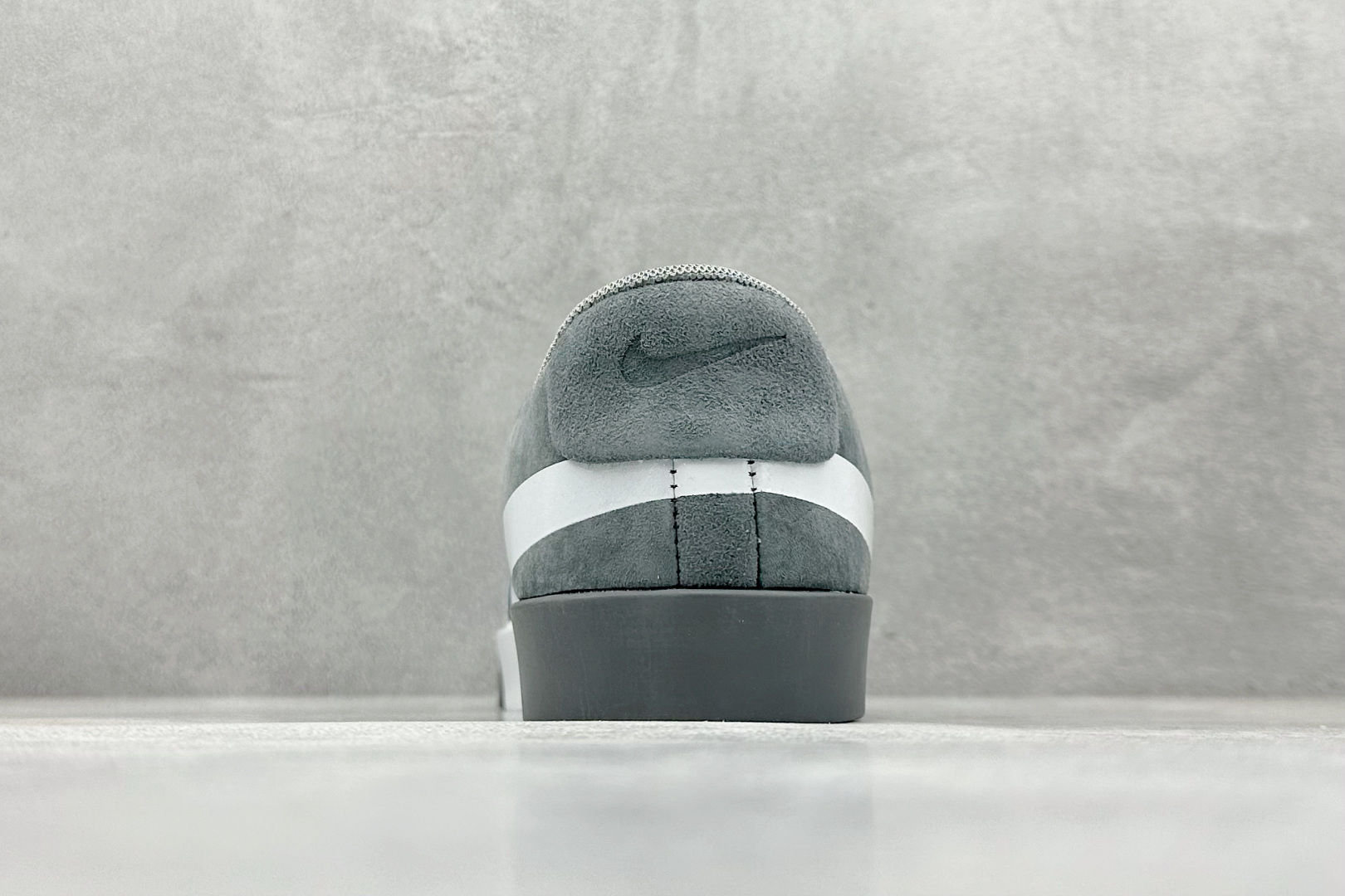 GX版Nike Blazer City Low LX 整鞋由麂皮打造 AV2253-300