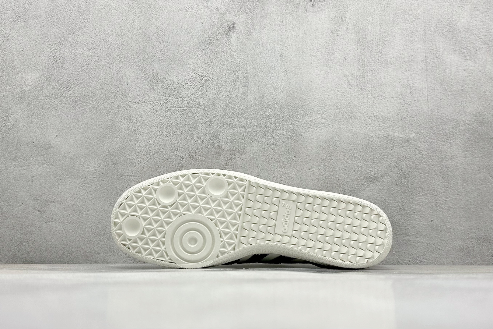 adidas originals Samba x GUCCI 灰白绿 桑巴舞系列复古经典轻便板鞋 GJ75815