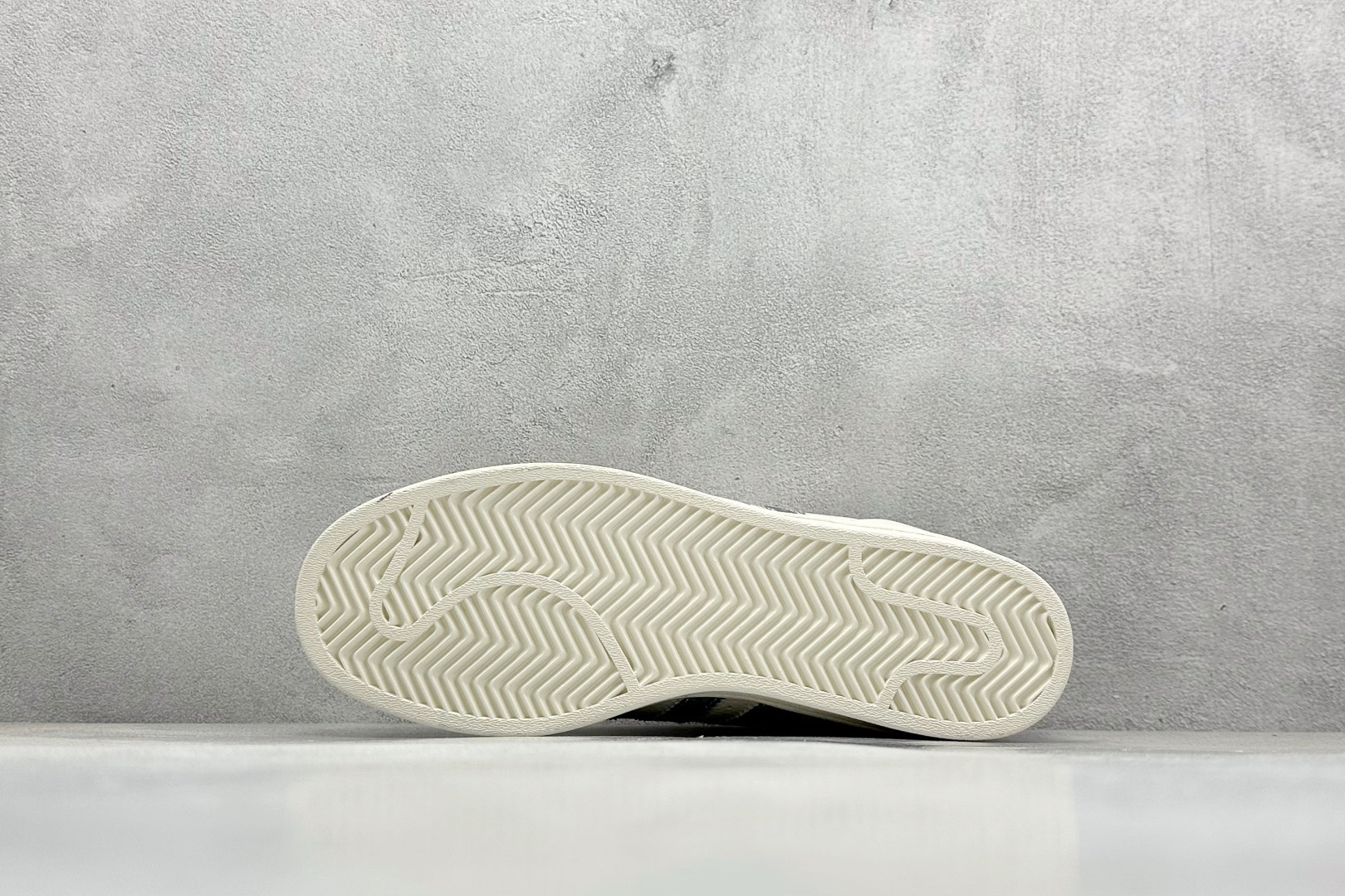 AD Originals Superstar 小熊 白蓝黄 XS0011 AD Originals Superstar 小熊 白蓝黄 XS0011