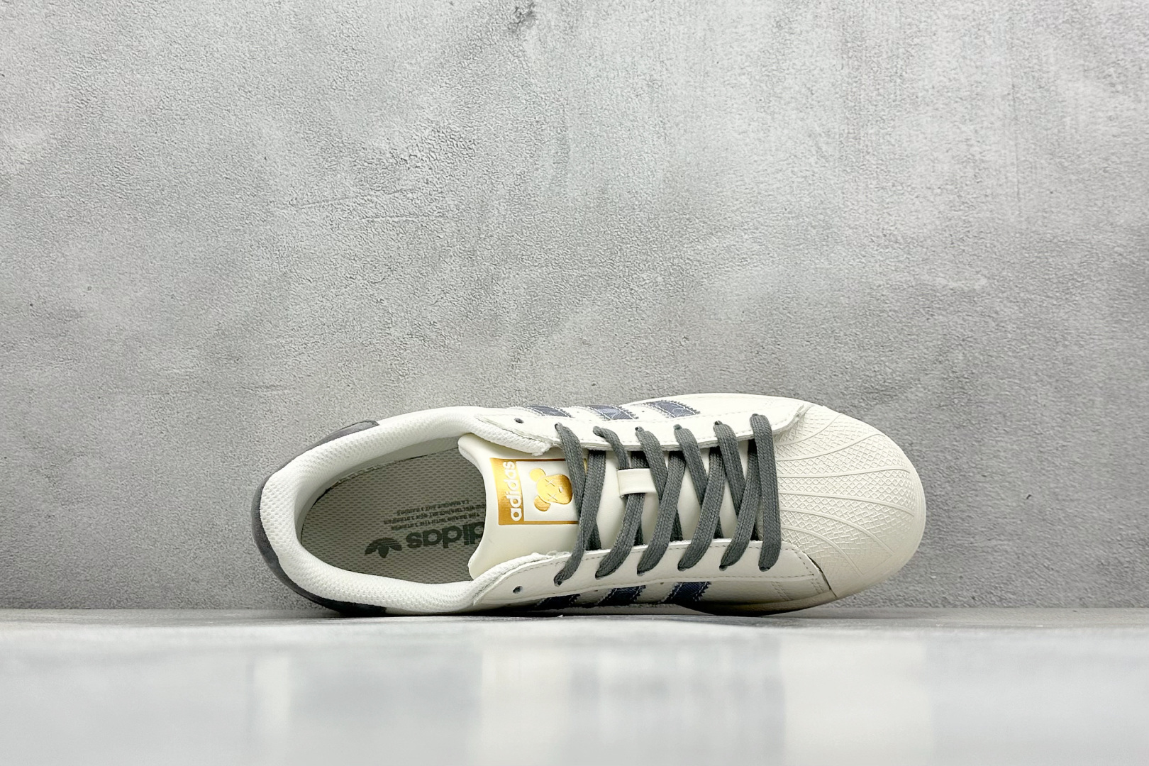 AD Originals Superstar 小熊 白蓝黄 XS0011 AD Originals Superstar 小熊 白蓝黄 XS0011