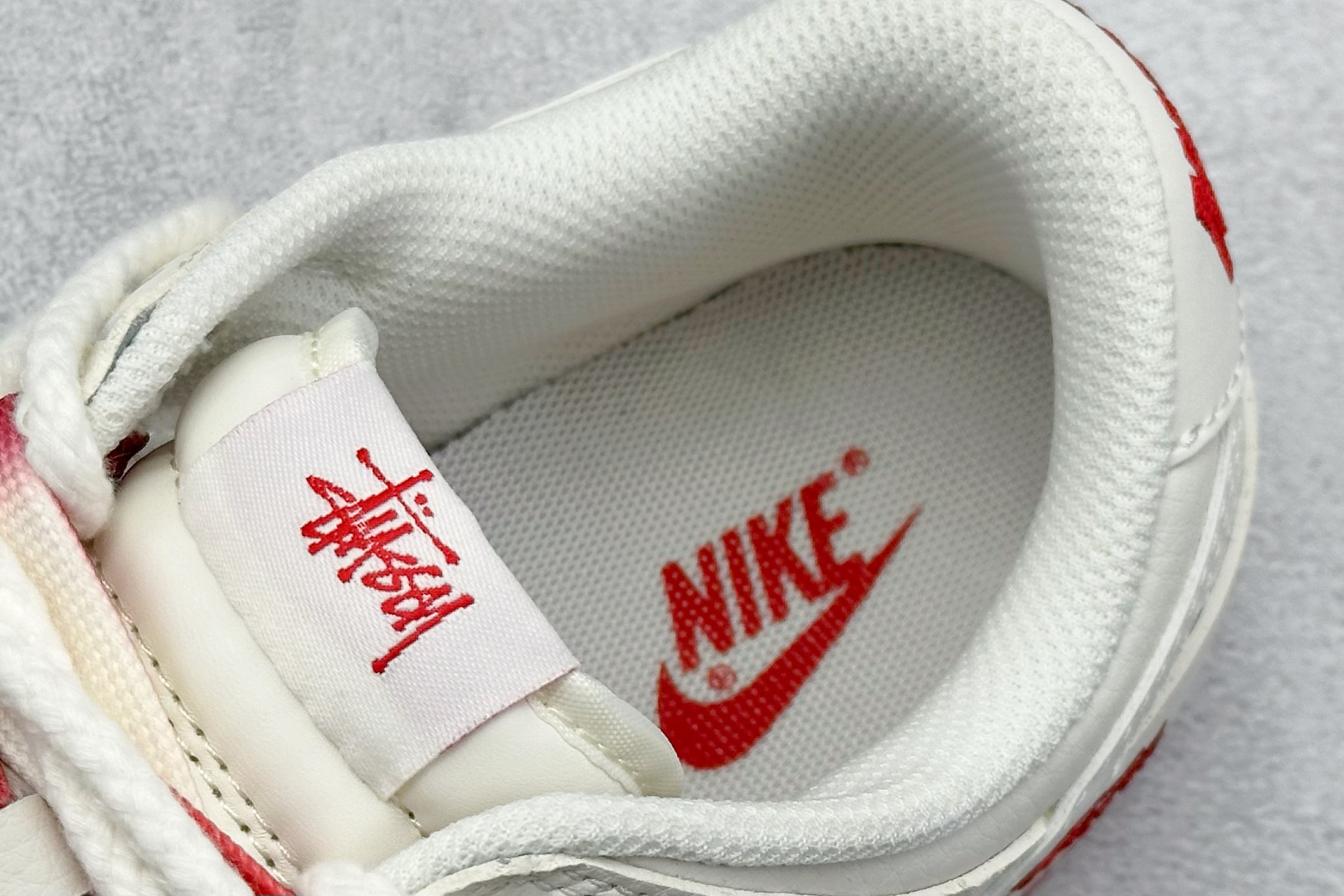 Nike SB Dunk Low x Stussy 白红小钩绑带 SJ2068-259