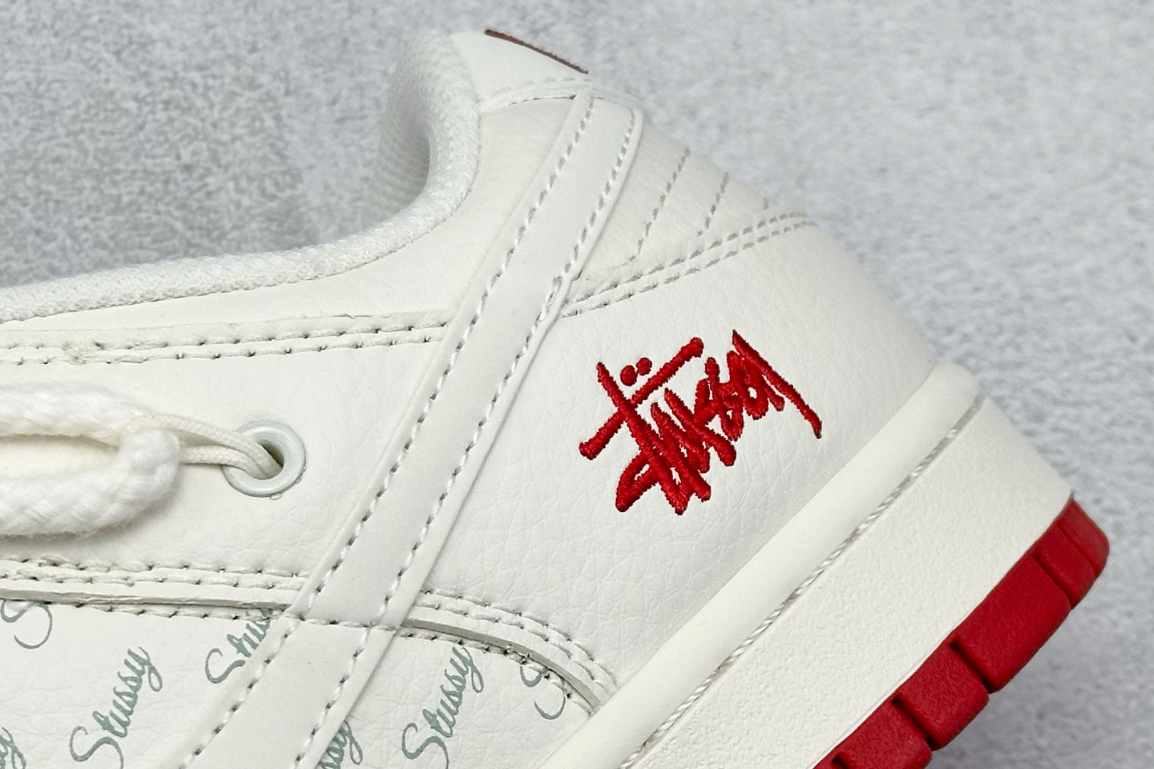 Nike SB Dunk Low x Stussy 白红小钩绑带 SJ2068-259