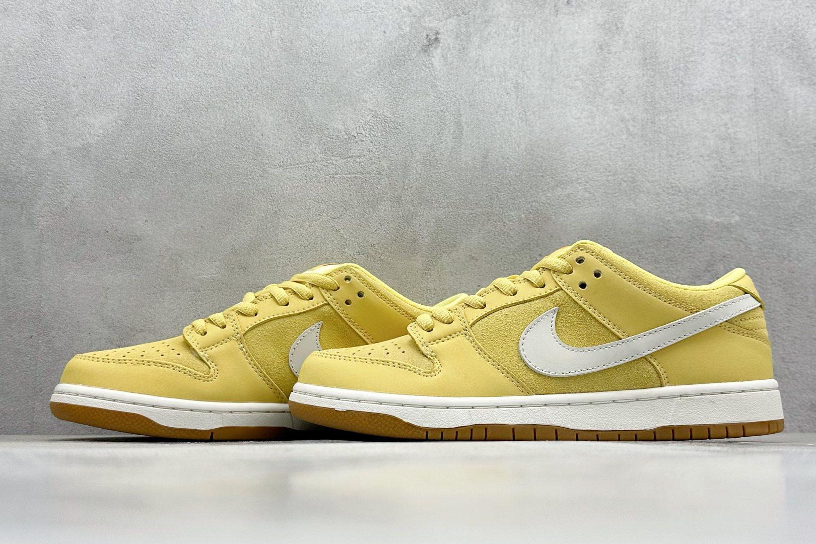 NIKE SB Dunk Low Pro ISO ”University Blue” 生胶黄 FJ1674-700