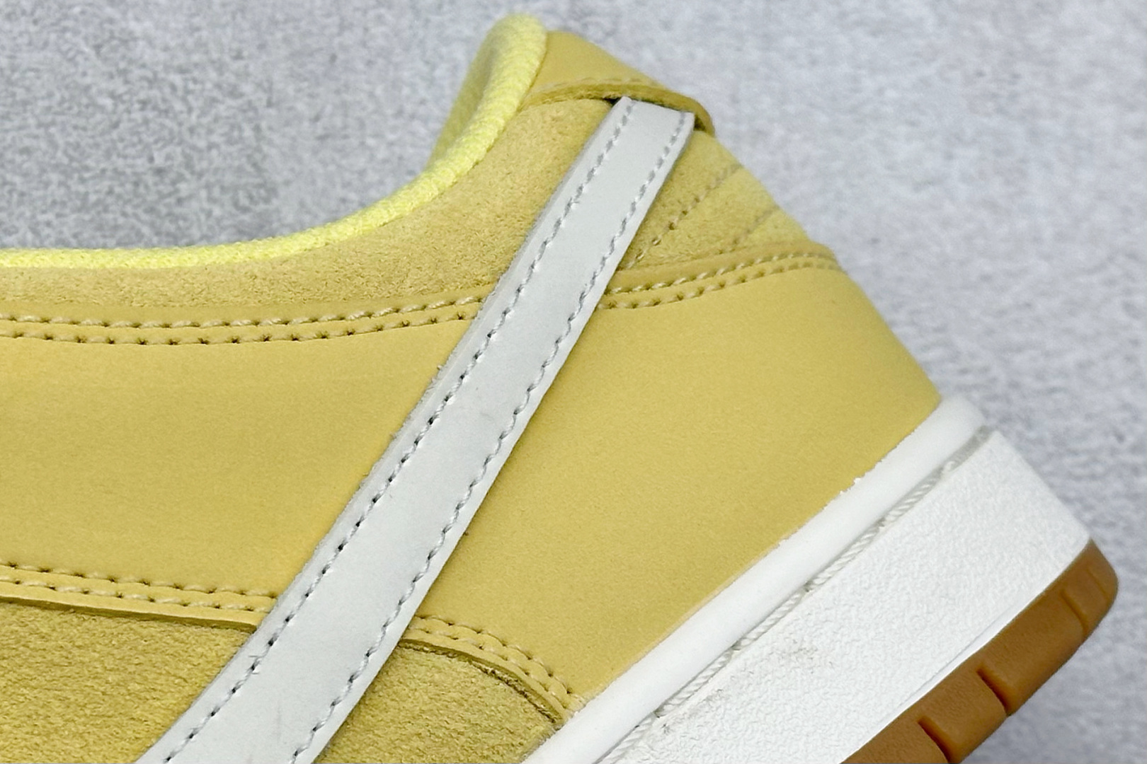 NIKE SB Dunk Low Pro ISO ”University Blue” 生胶黄 FJ1674-700