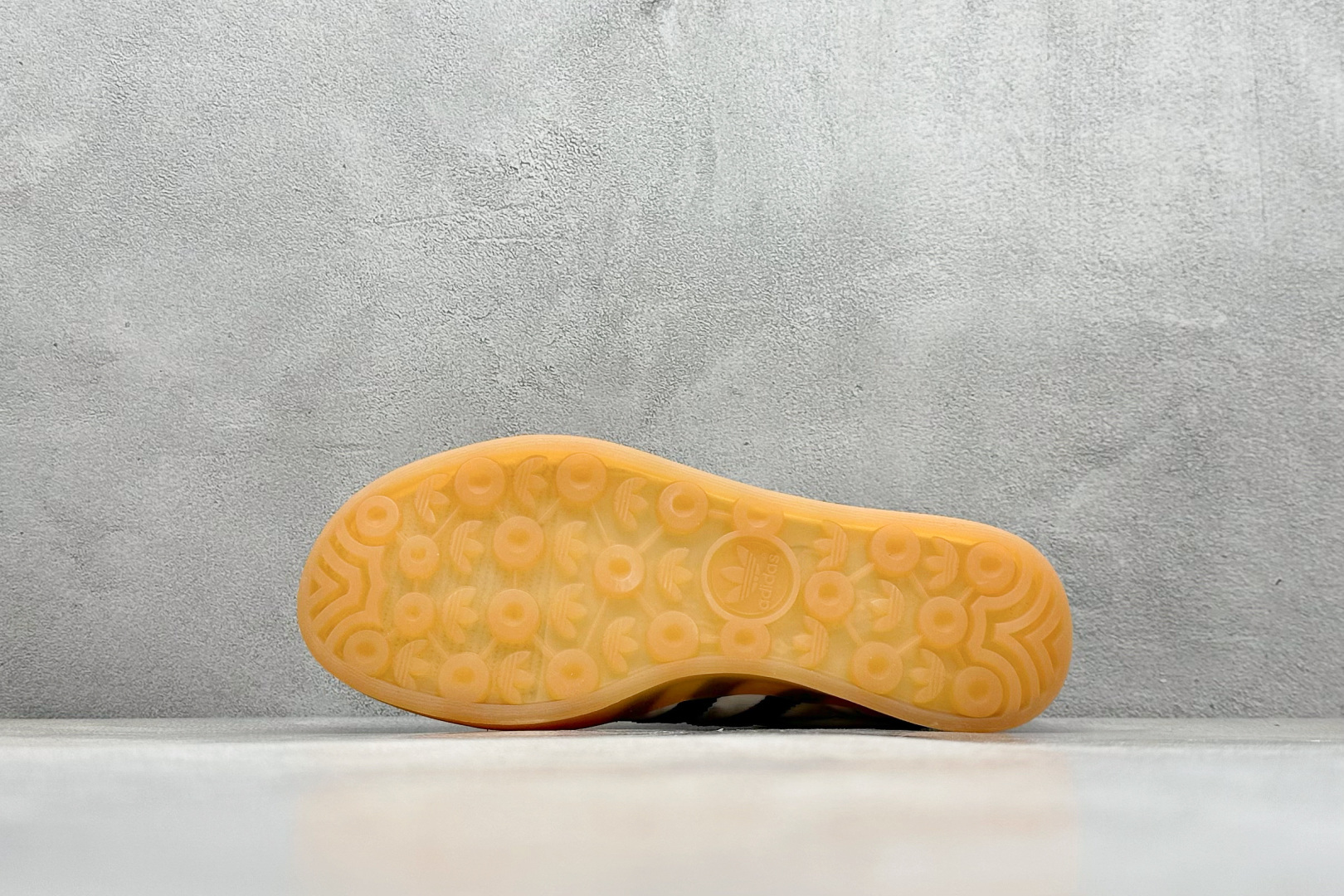 Adidas Originals Gazelle Indoor 三叶草复古休闲防滑耐磨低帮板鞋 IH9985