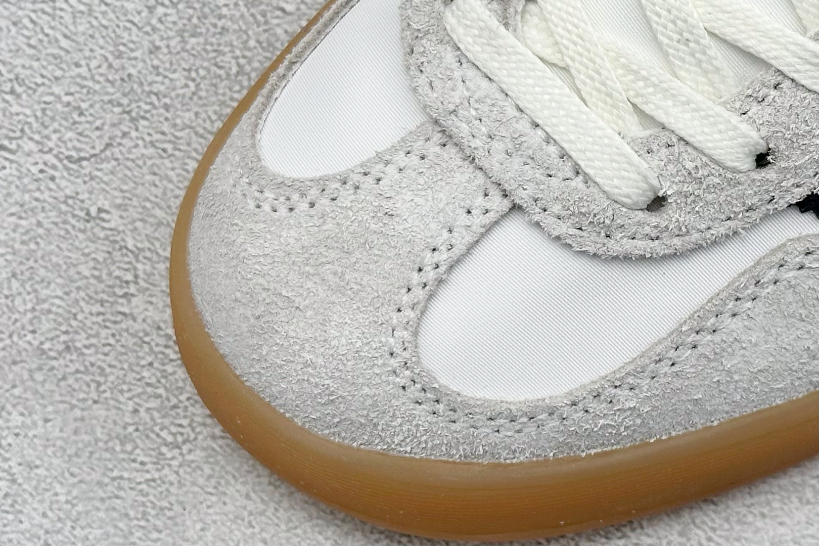 Adidas Originals Gazelle Indoor 三叶草复古休闲防滑耐磨低帮板鞋 IH9985