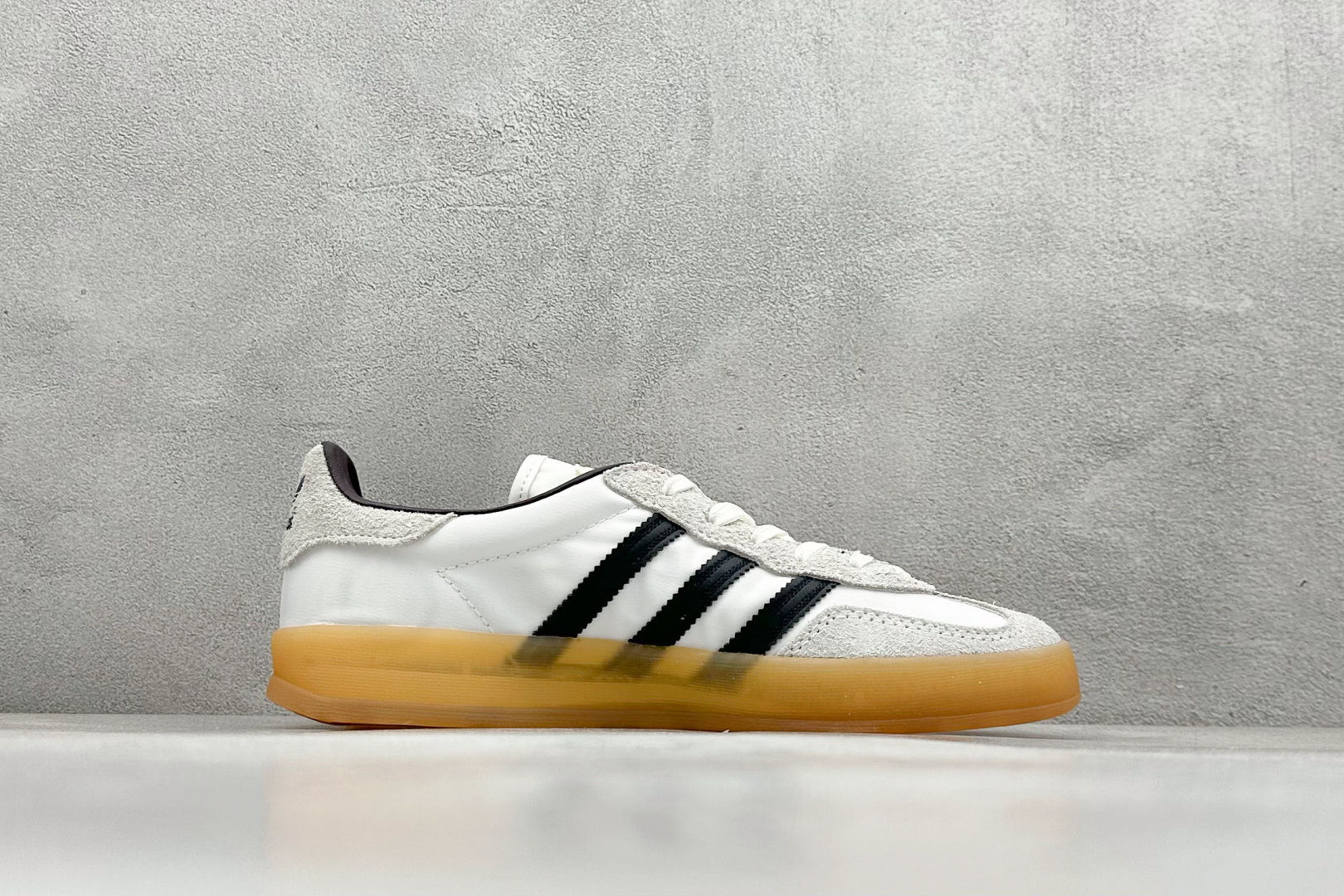 Adidas Originals Gazelle Indoor 三叶草复古休闲防滑耐磨低帮板鞋 IH9985