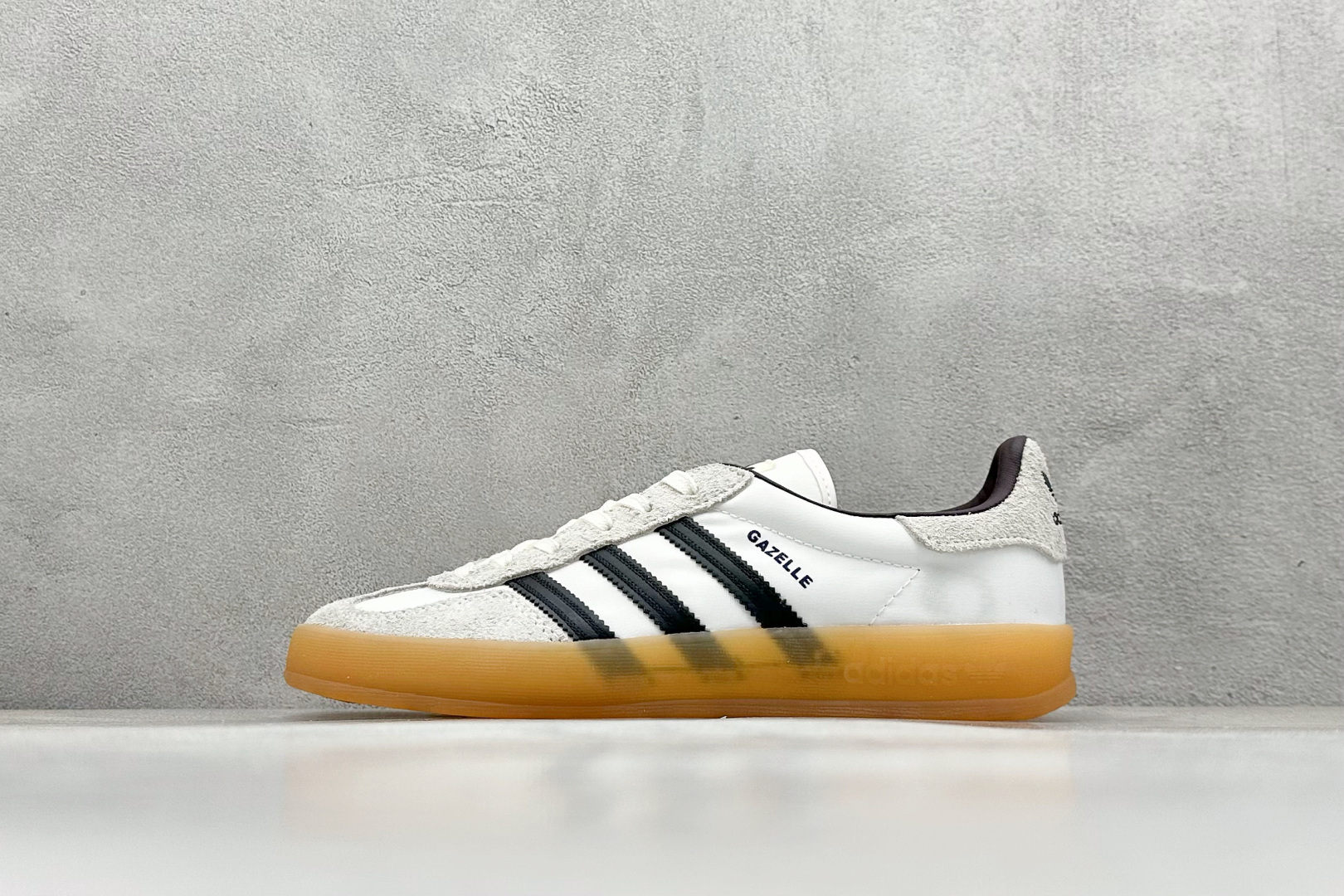 Adidas Originals Gazelle Indoor 三叶草复古休闲防滑耐磨低帮板鞋 IH9985