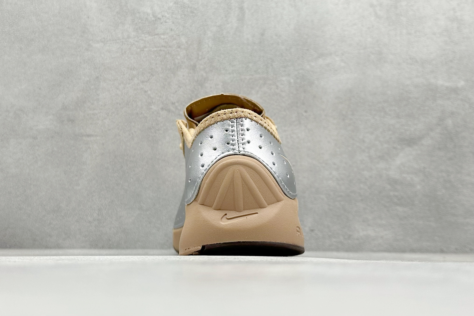 GX版Nike Air Superfly 舒适百搭防滑耐磨 低帮跑步鞋 IB5824-200