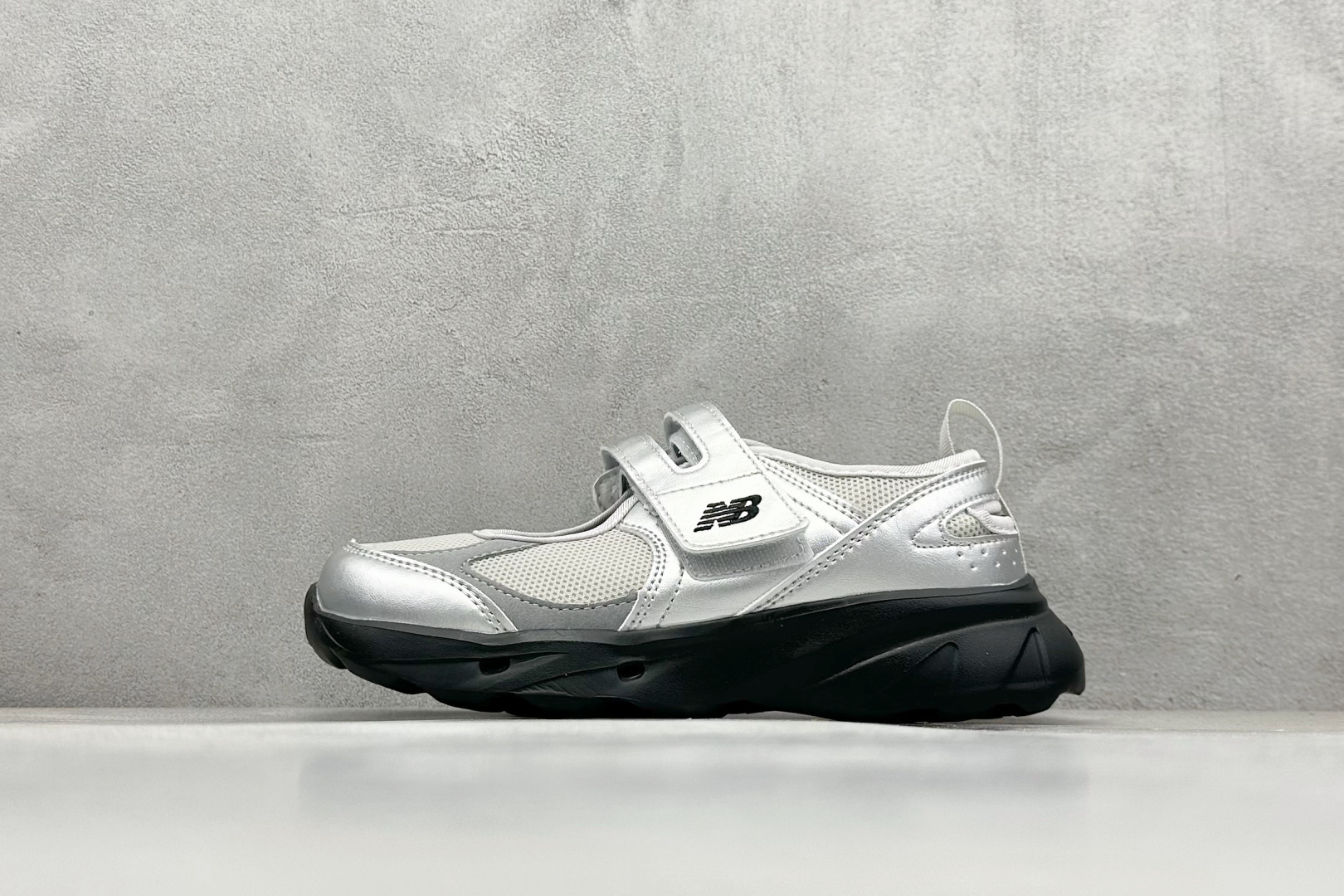 NO:408653,New Balance Breeze New Balance Mary Jane Low-top Life Casual Shoes Item No. SD2202SI2 Code 26, Mary Jane, new balance, mary jane19860909New Balance Breeze 新百伦玛丽珍低帮生活休闲鞋 货号SD2202SI2 编码26,玛丽珍,new balance,mary jane,Women's Shoes