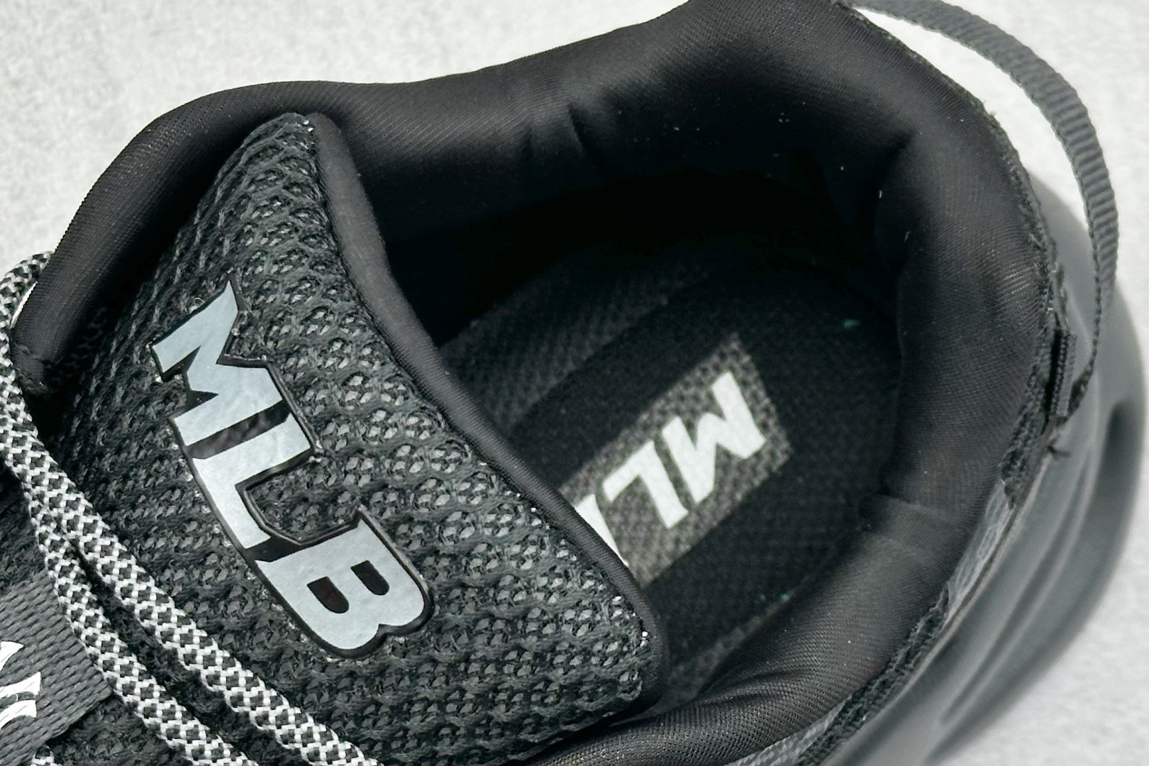 NY版 MLB Chunky Runner Basic 镂空网纱老爹慢跑鞋系列 NY版 MLB Chunky Runner Basic 镂空网纱老爹慢跑鞋系列