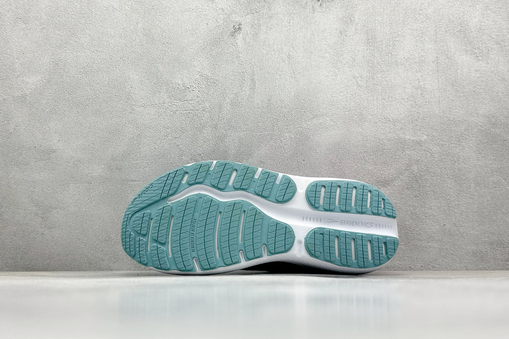 Z版 Brooks 布鲁克斯 Hyperion Max 2 超弹轻盈跑步鞋 低帮透气缓震支撑休闲运动慢跑鞋 120420 1B 077 Z版 Brooks 布鲁克斯 Hyperion Max 2 超弹轻盈跑步鞋 低帮透气缓震支撑休闲运动慢跑鞋 120420 1B 077