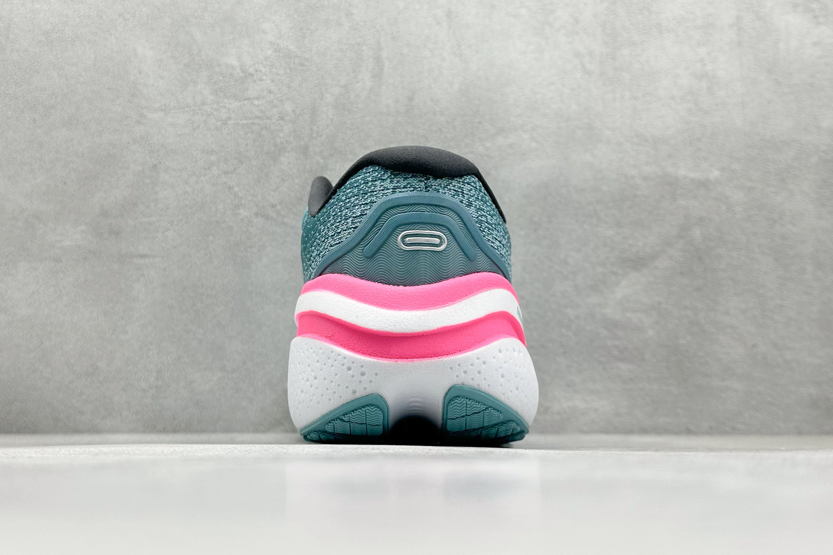 Z版 Brooks 布鲁克斯 Hyperion Max 2 超弹轻盈跑步鞋 低帮透气缓震支撑休闲运动慢跑鞋 120420 1B 077 Z版 Brooks 布鲁克斯 Hyperion Max 2 超弹轻盈跑步鞋 低帮透气缓震支撑休闲运动慢跑鞋 120420 1B 077