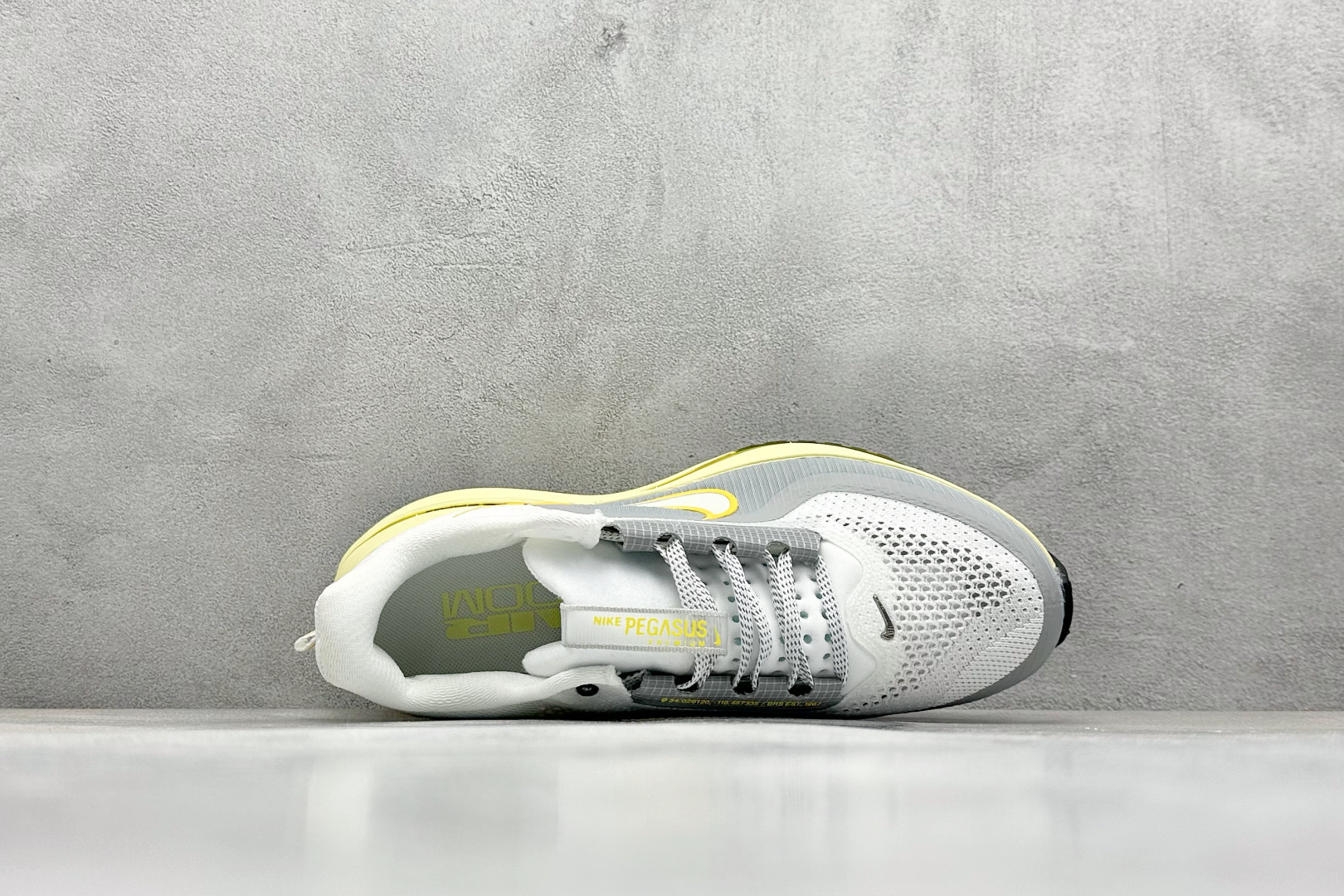 I8Nike Air Zoom Pegasus Premium 耐克网面全掌气垫缓震跑鞋 HQ2592-010