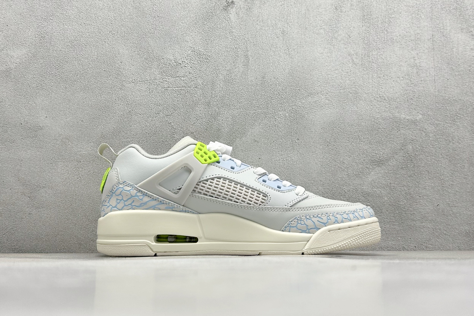 260 Kw版 Jordan Spizike Low AJ 3.5 乔丹合体元素 文化休闲板鞋 IB4464-025-Chinese UA Cheap High Quatity Brand Clothes Bags handbags Sneakers wholesale wholesaler seller from China Factory suppliers Fashion Clothing Shoes best Quality Beautiful Price 260 Kw版 Jordan Spizike Low AJ 3.5 乔丹合体元素 文化休闲板鞋 IB4464-025