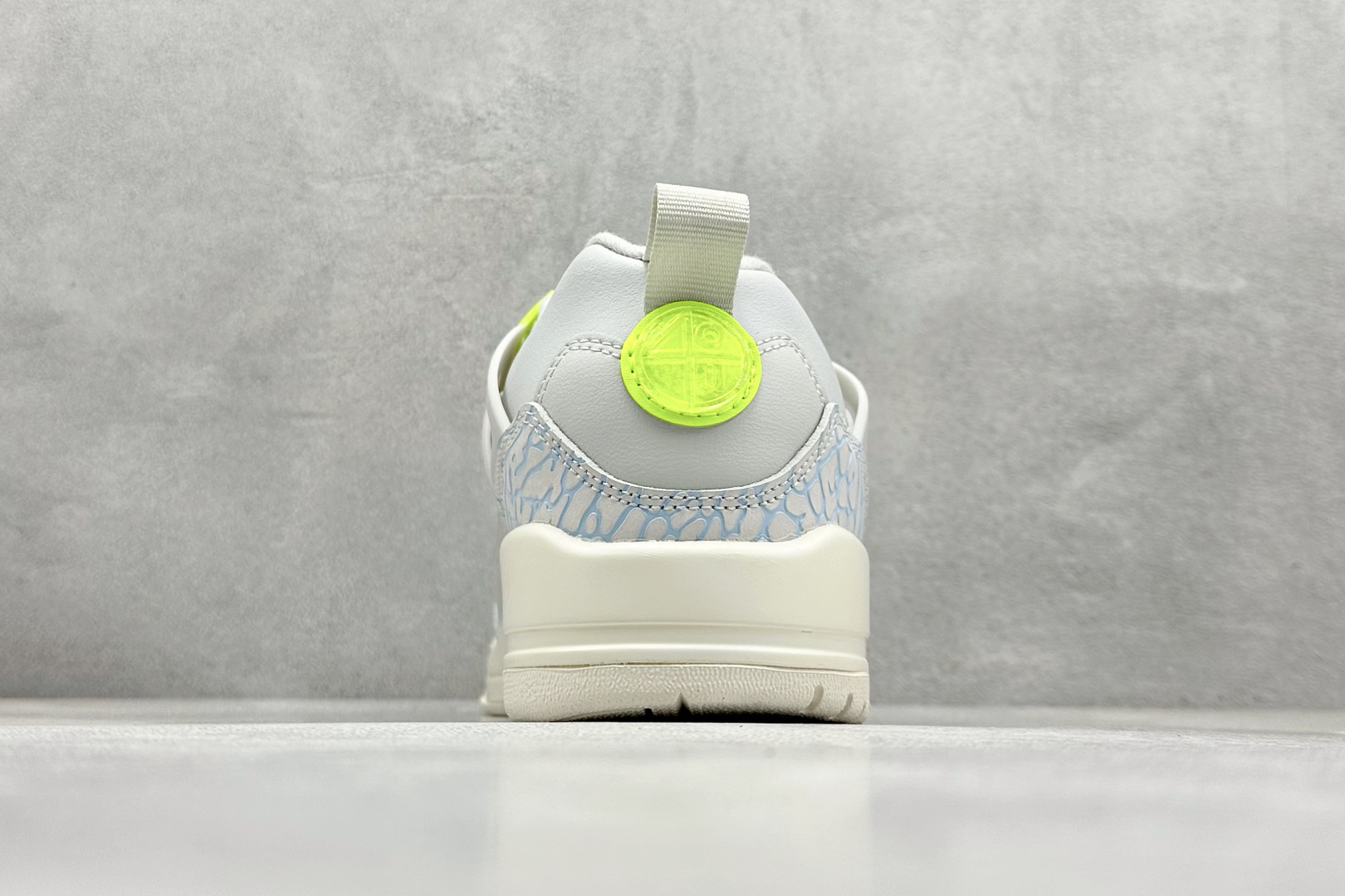 260 Kw版 Jordan Spizike Low AJ 3.5 乔丹合体元素 文化休闲板鞋 IB4464-025-Chinese UA Cheap High Quatity Brand Clothes Bags handbags Sneakers wholesale wholesaler seller from China Factory suppliers Fashion Clothing Shoes best Quality Beautiful Price 260 Kw版 Jordan Spizike Low AJ 3.5 乔丹合体元素 文化休闲板鞋 IB4464-025