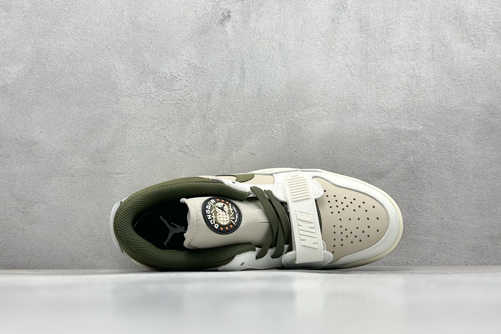 最强312 Air Jordan Legacy 312 Low 有着交错结合的设计 IB8856-121