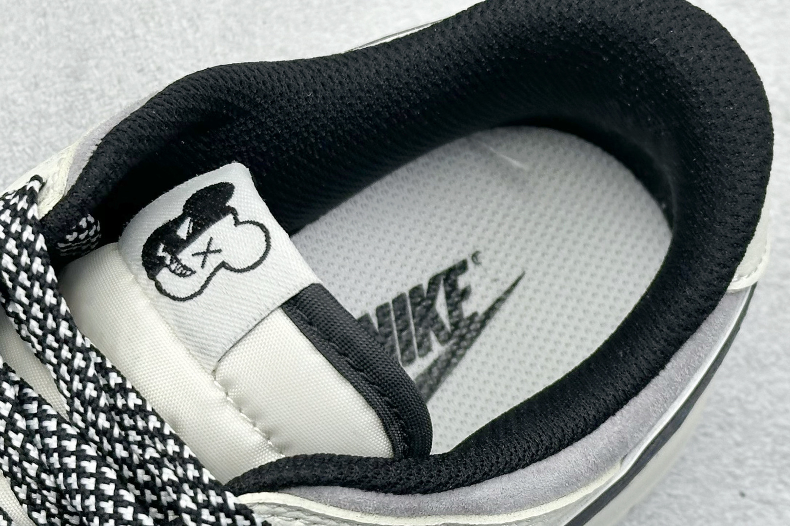 XC版Nk SB Dunk Low 暴力熊联名 浅灰猪八 周年高端定制 低帮休闲板鞋 DJ2024-109