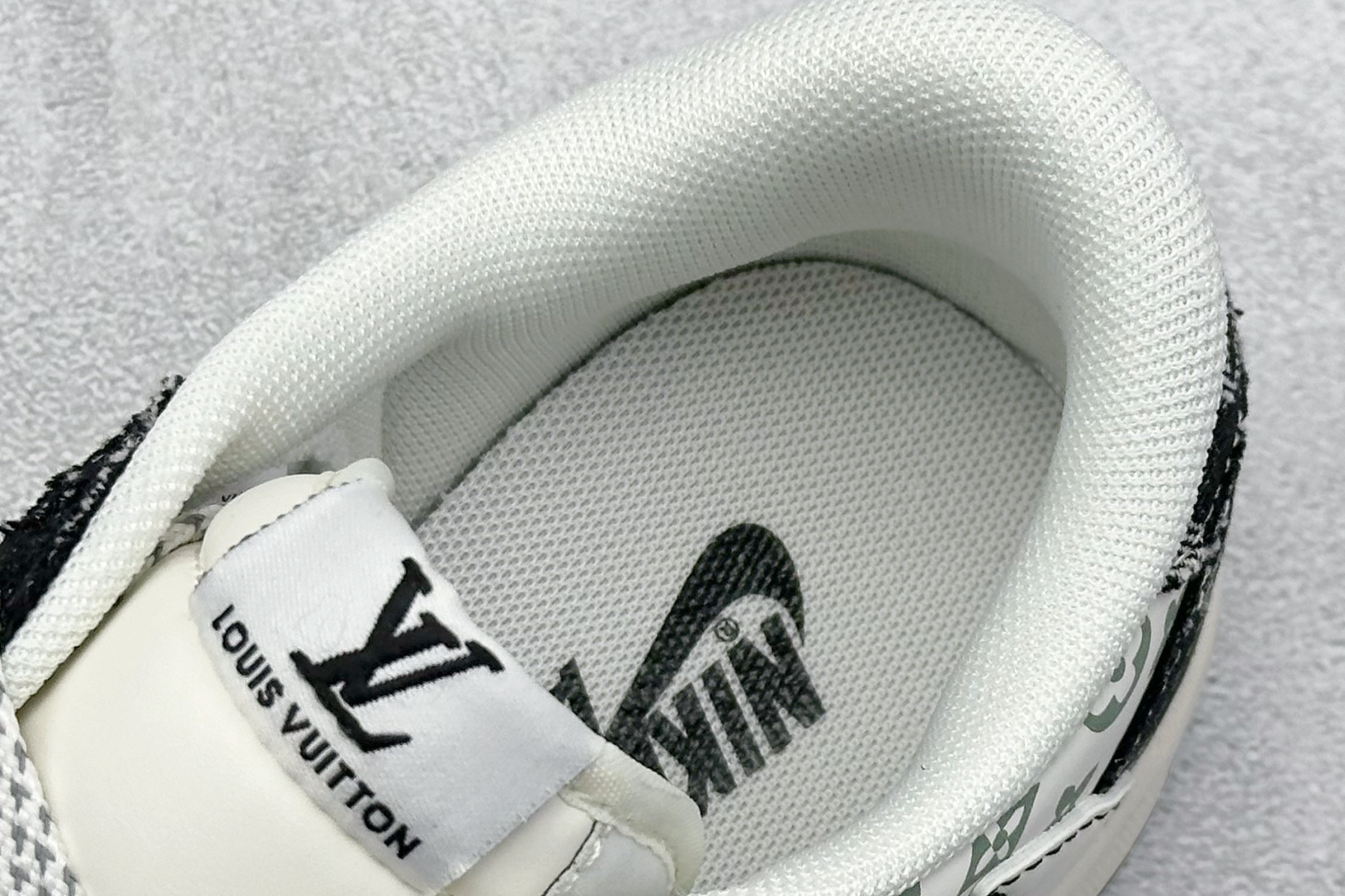 XC版Travis Scott x Fragment Design x Air Jordan 1 Low SP AJ1 乔1 LV联名 黑牛仔布 低帮文化休闲板鞋 YX5066-327