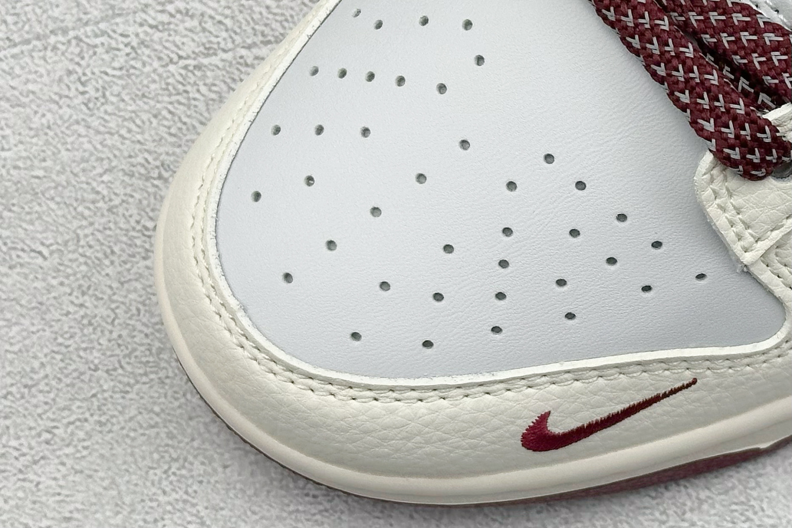 XC版Nike SB Dunk Low 问界M9红彩勾 周年高端定制 低帮休闲板鞋 FC1688-236