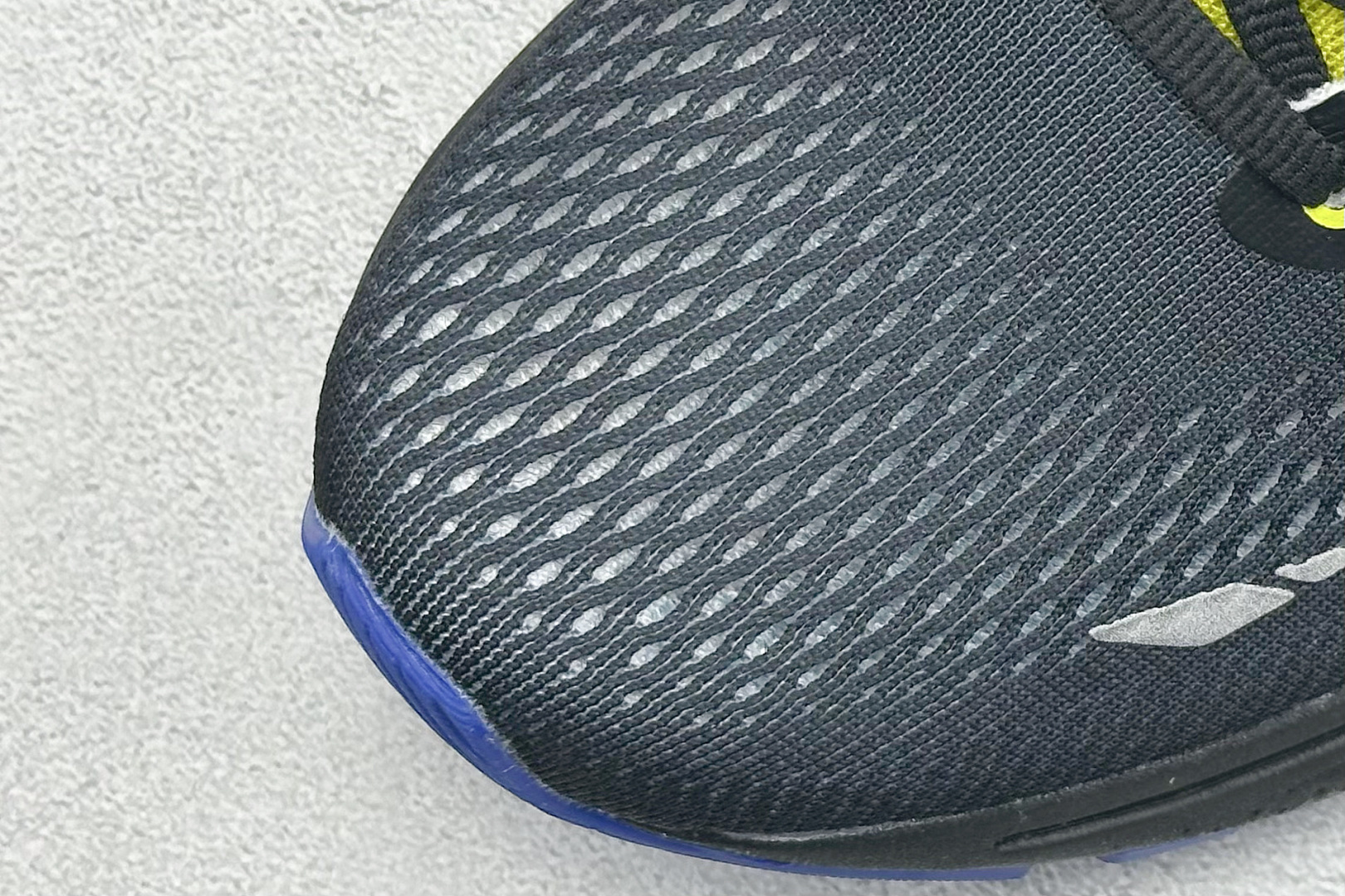 Brooks Ghost 15代 布鲁克斯 系列低帮透气缓震支撑休闲运动慢跑鞋 110393 1D 063