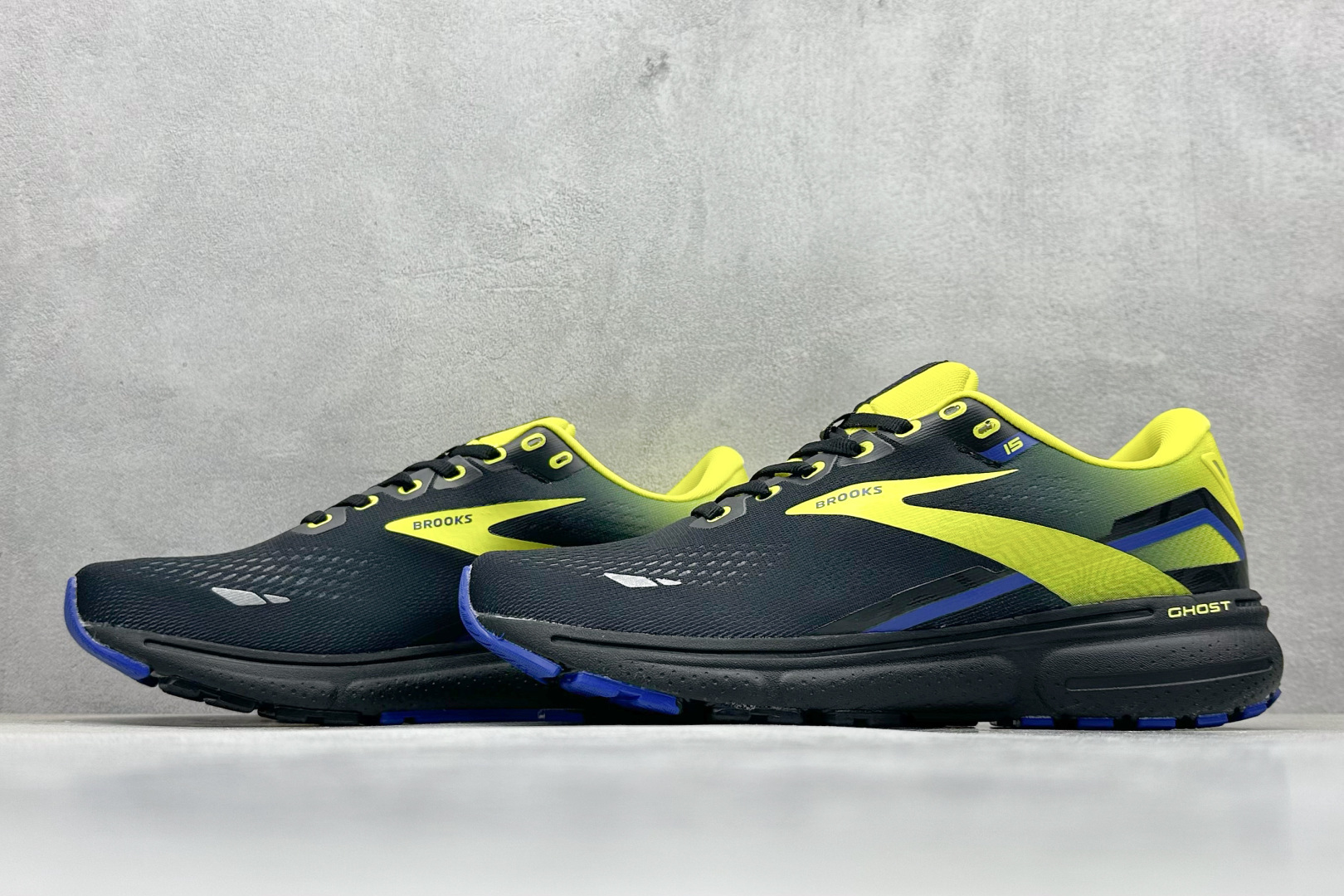 Brooks Ghost 15代 布鲁克斯 系列低帮透气缓震支撑休闲运动慢跑鞋 110393 1D 063