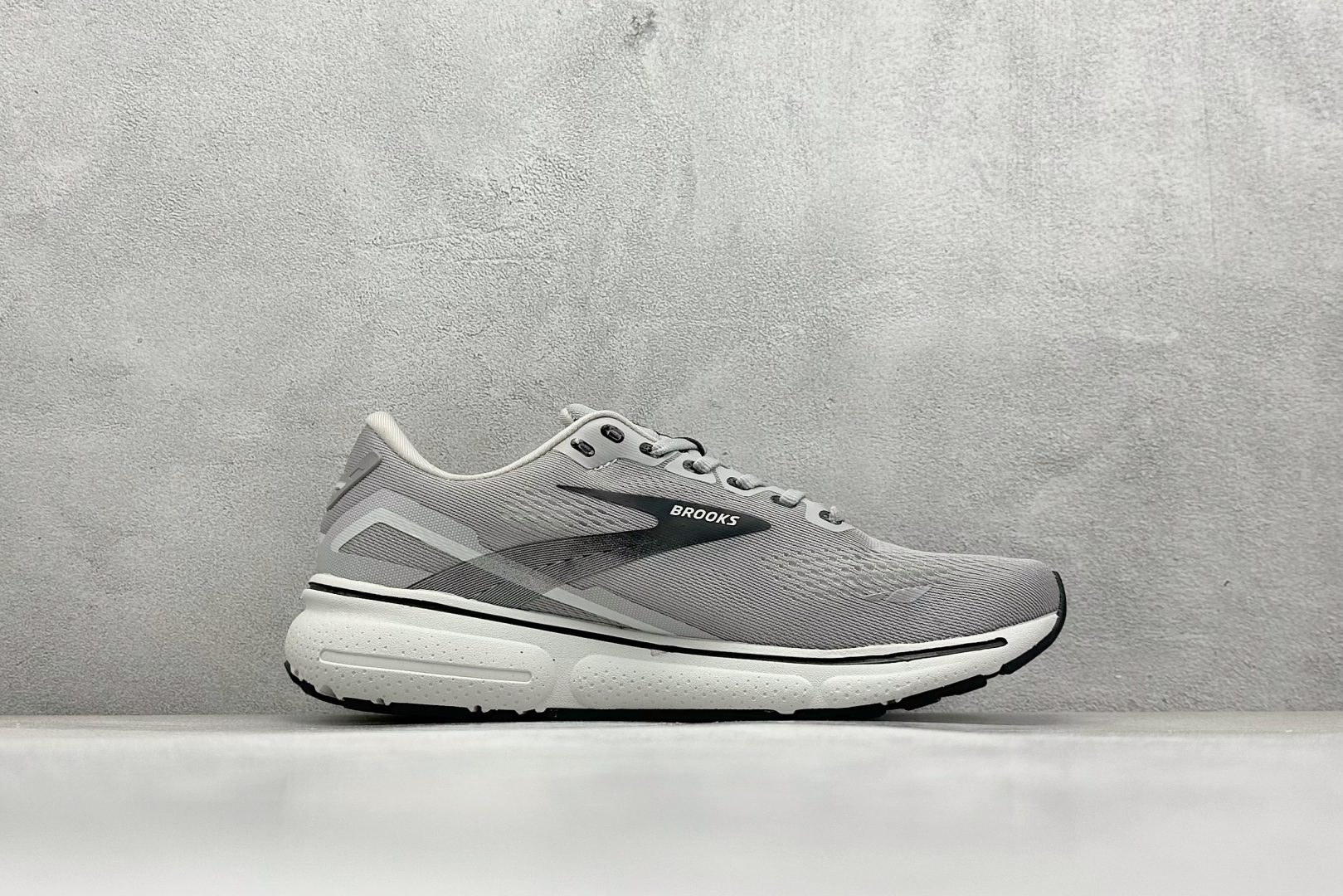 Brooks Ghost 15代 布鲁克斯 系列低帮透气缓震支撑休闲运动慢跑鞋 110393 1D 098