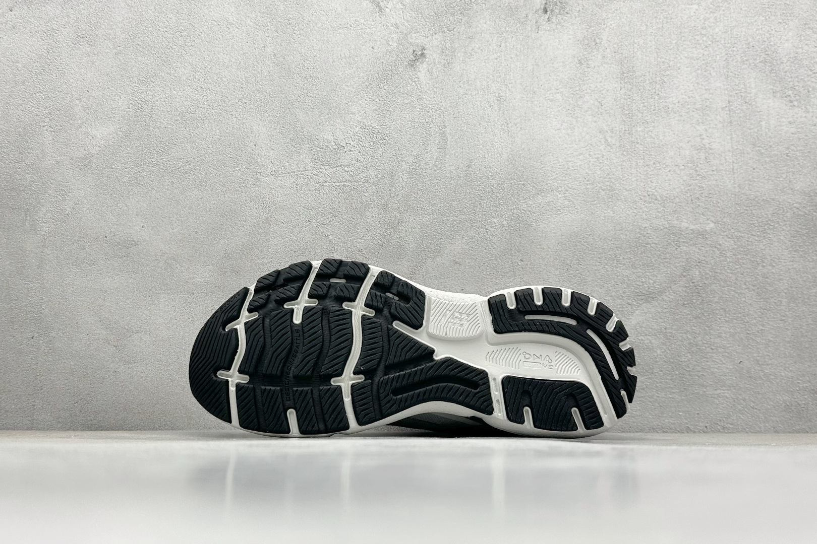 Brooks Ghost 15代 布鲁克斯 系列低帮透气缓震支撑休闲运动慢跑鞋 110393 1D 098