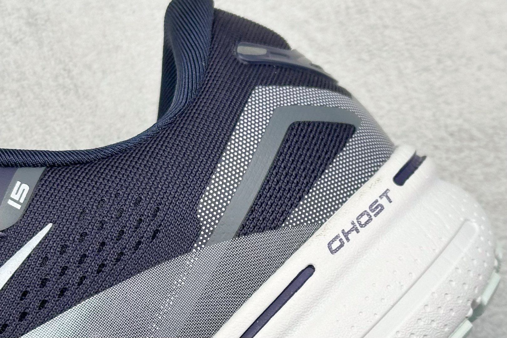 Brooks Ghost 15代 布鲁克斯 系列低帮透气缓震支撑休闲运动慢跑鞋 110393 1D 026