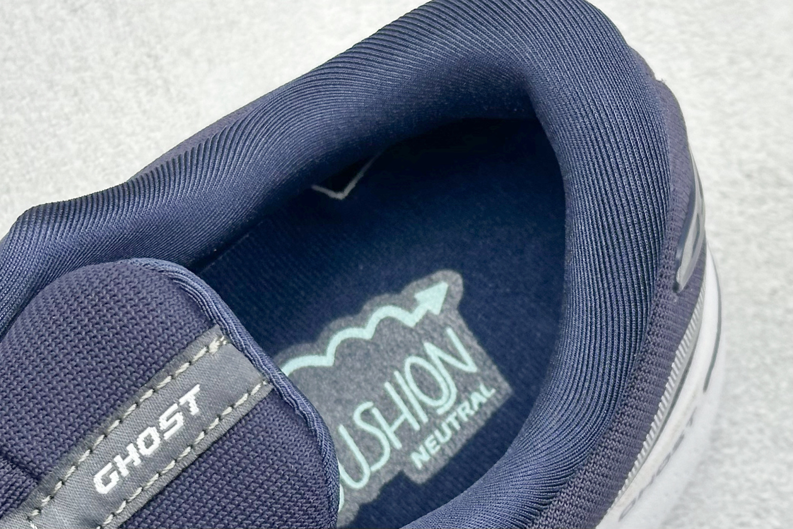 Brooks Ghost 15代 布鲁克斯 系列低帮透气缓震支撑休闲运动慢跑鞋 110393 1D 026