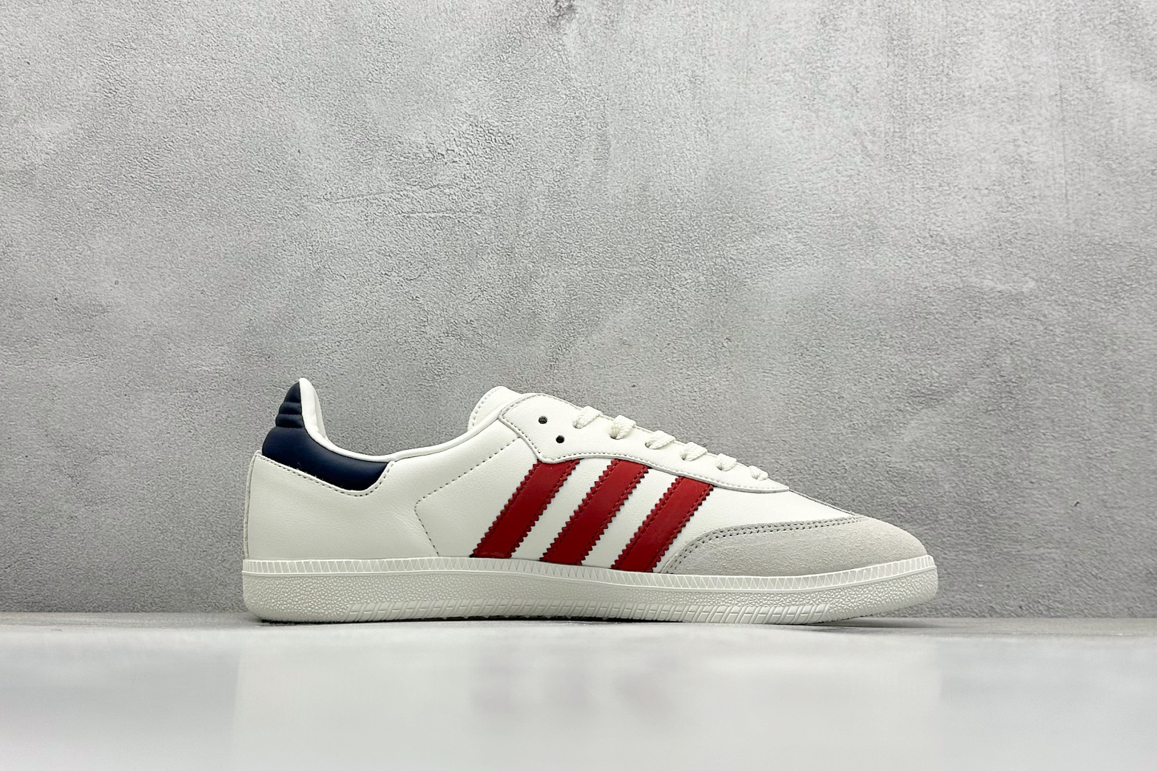 Adidas SAMBA 德训鞋 LV联名款 高端定制桑巴系列 GJ75811