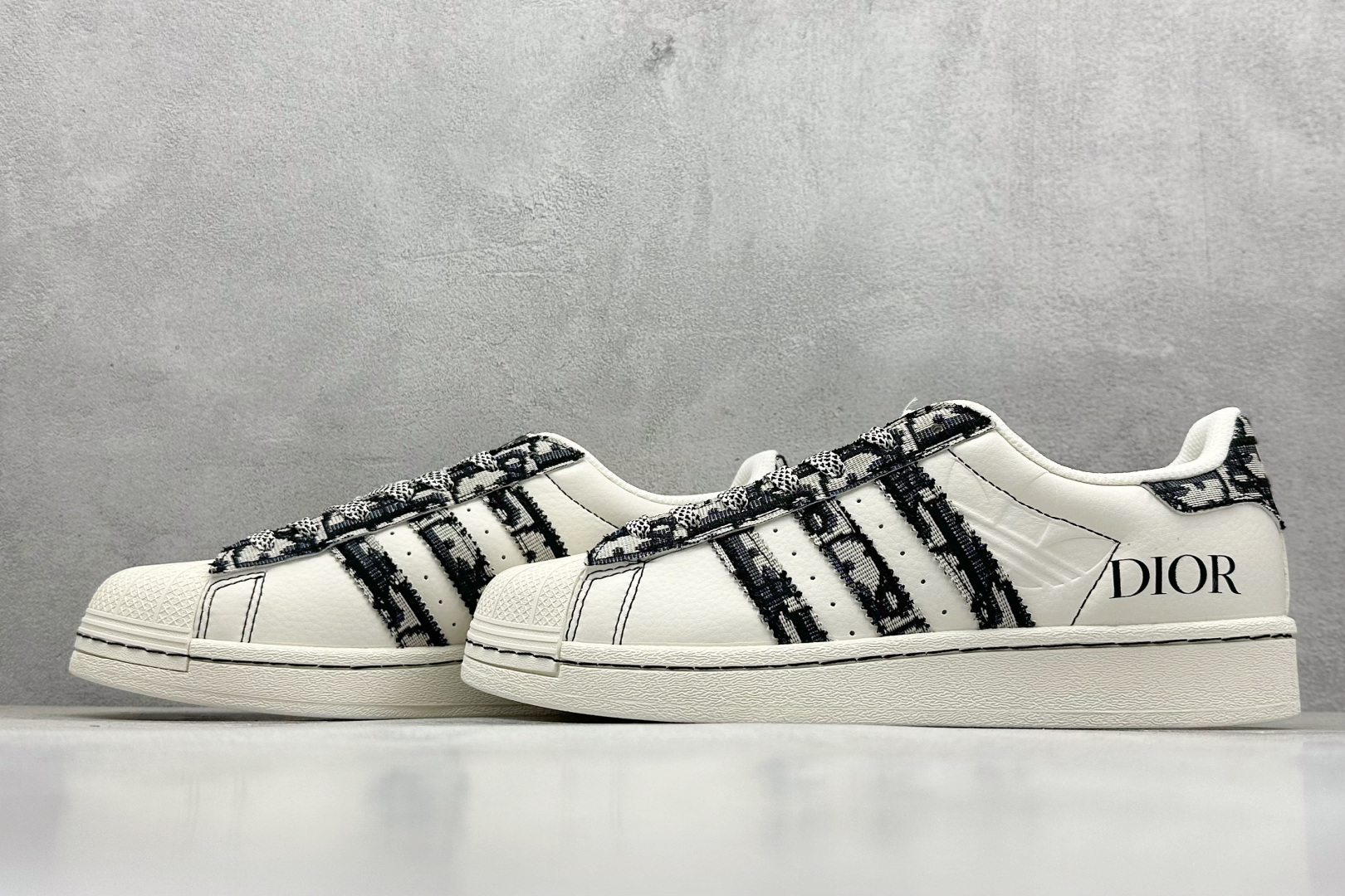 AD Originals Gazelle Indoor DIOr联名 三叶草复古休闲运动板鞋 XS0019
