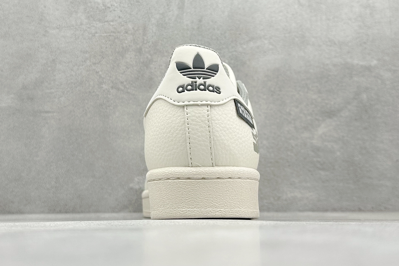 AD Originals Superstar 联名贝壳头 HS3085