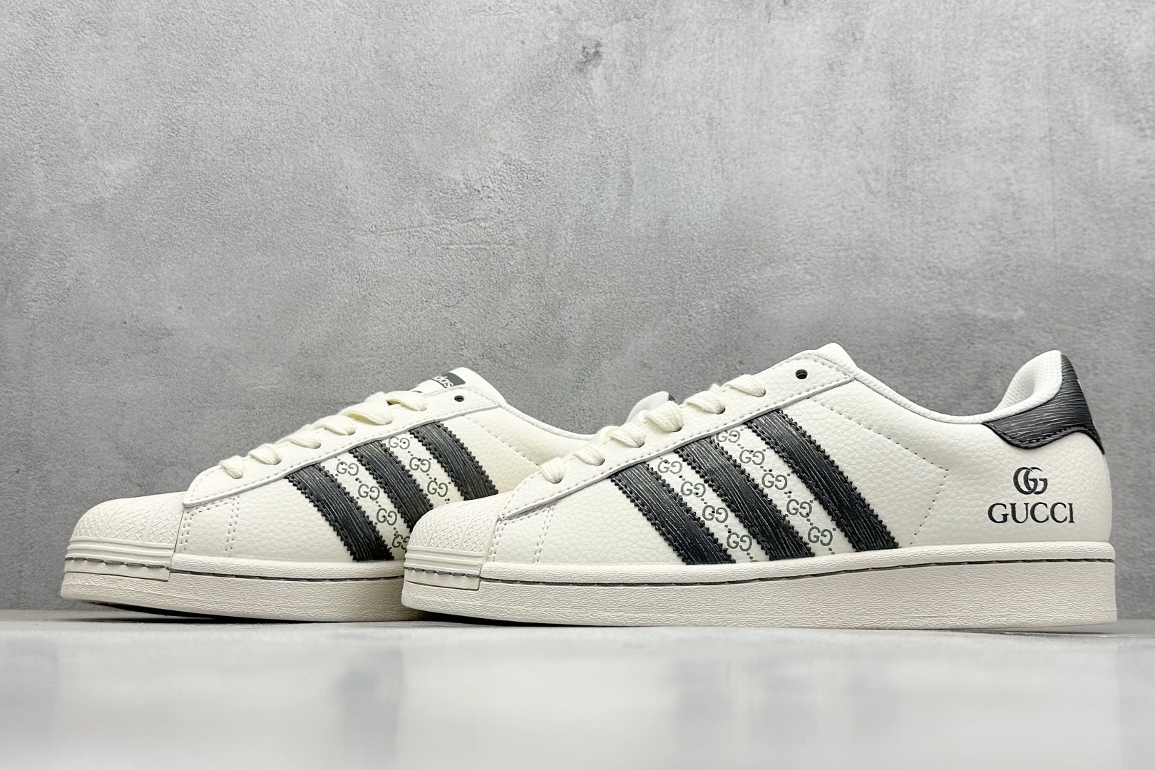 AD Originals Superstar 联名贝壳头 HS3073