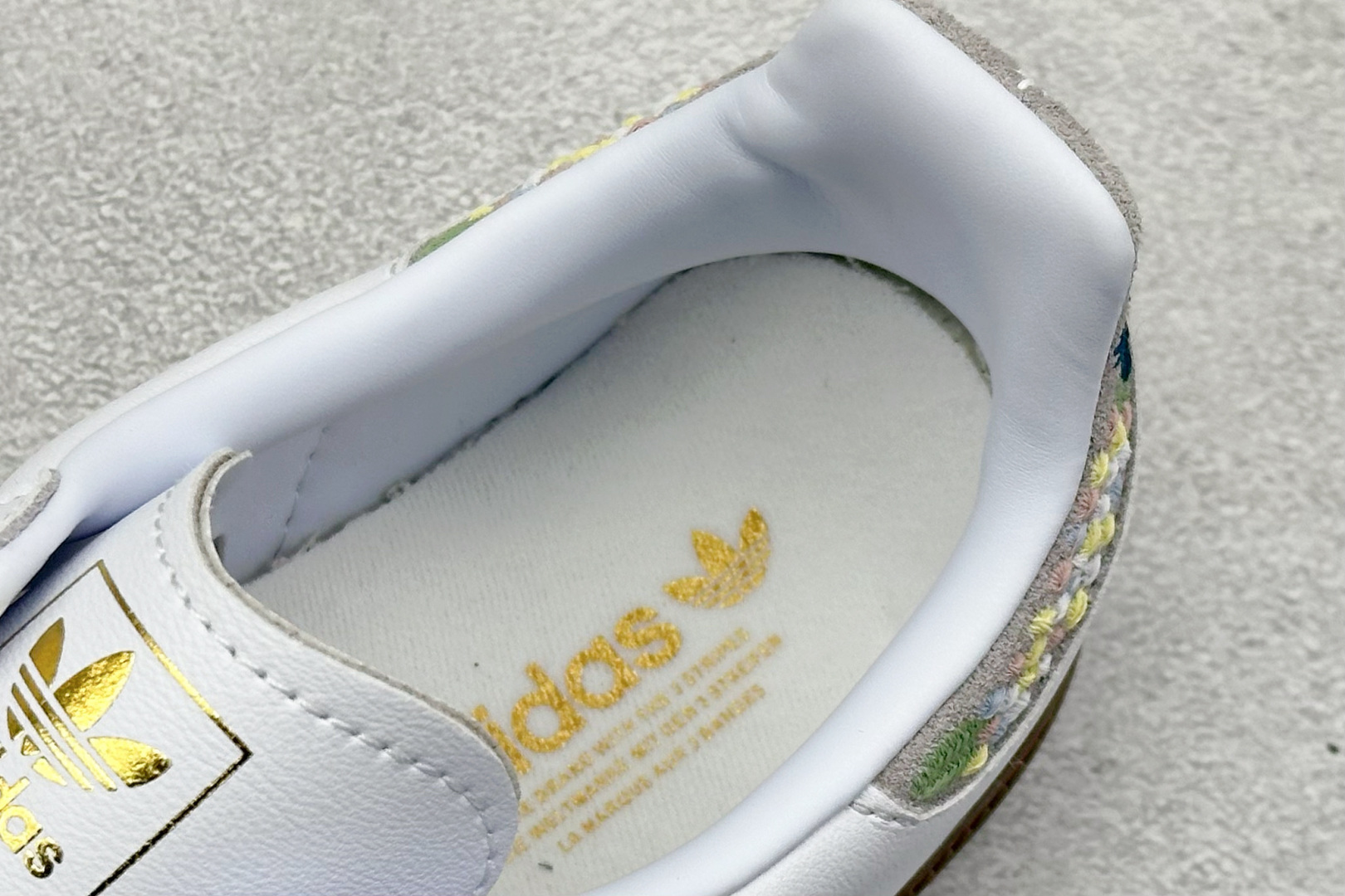 juice x adidas originals SAMBA Flower 花卉 白色 HQ5155