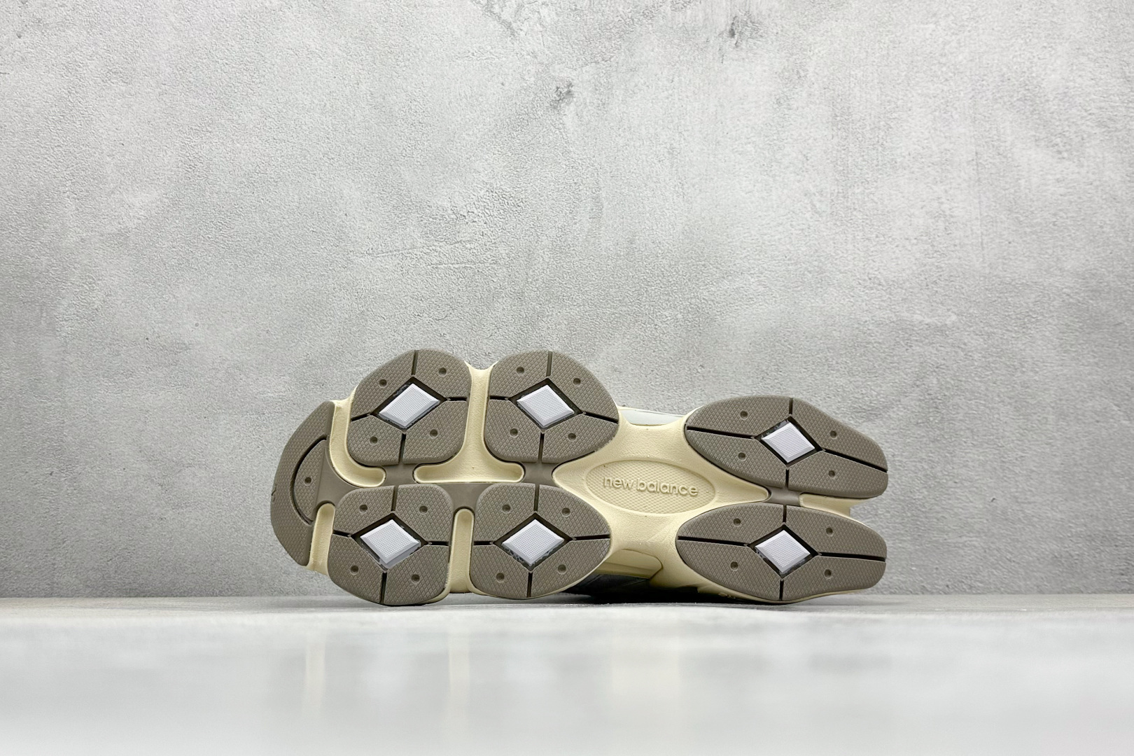 New Balance NB9060系列 复古休闲运动慢跑鞋 U9060EEL