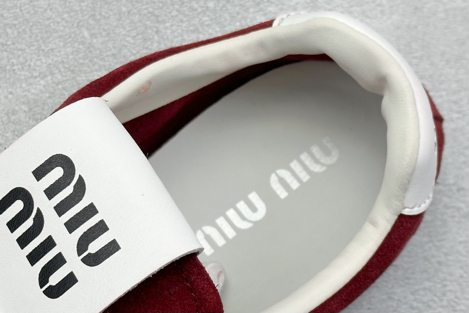 MIUMIU 缪缪新款美式复古风~ 颜值担当火爆款脏脏鞋