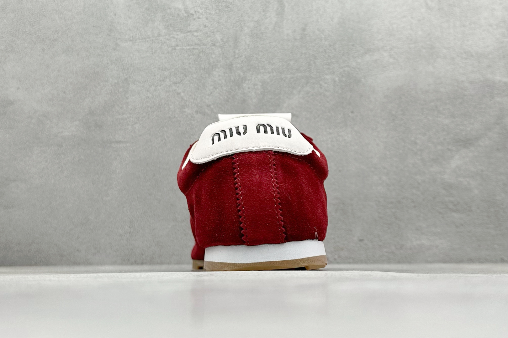 MIUMIU 缪缪新款美式复古风~ 颜值担当火爆款脏脏鞋