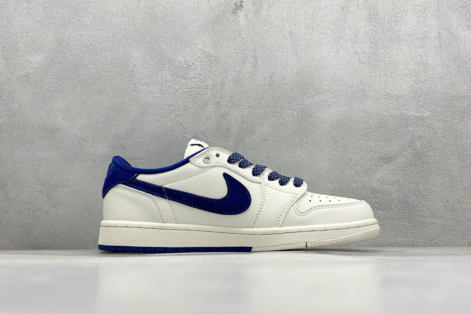 XC版Fragment x Travis Scott x Supreme x 斯图西 Air Jordan 1 Low 三方联名倒钩 SJ2068-127